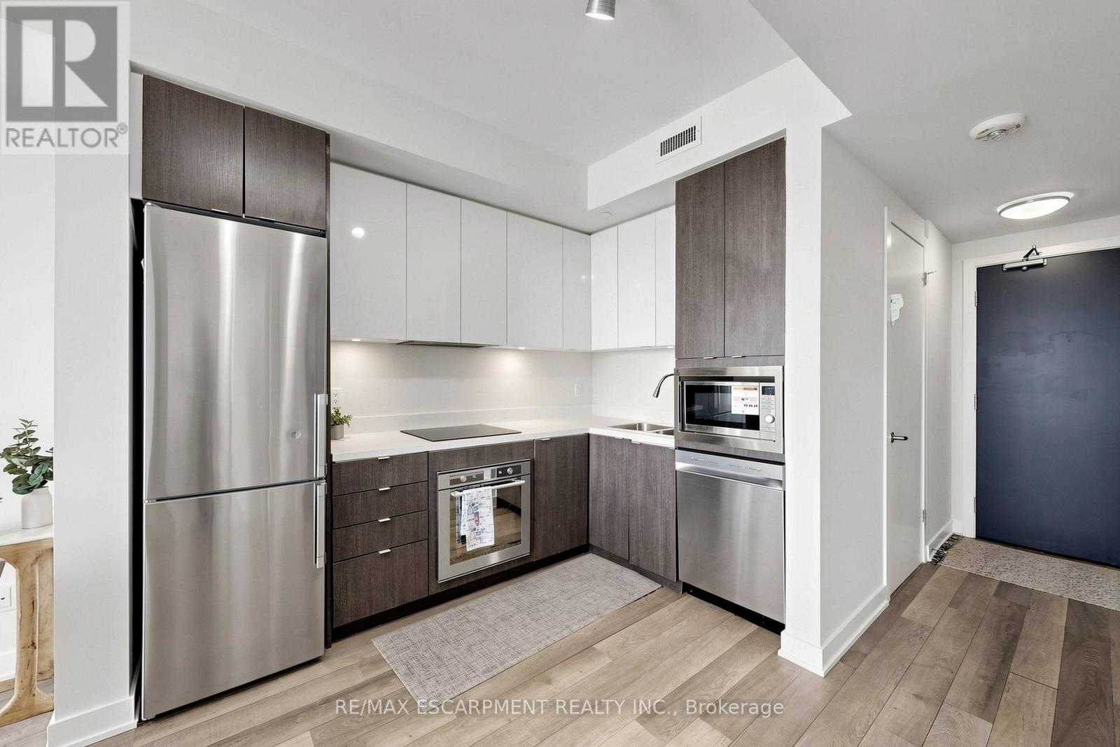 #D619 5220 DUNDAS STREET - 9