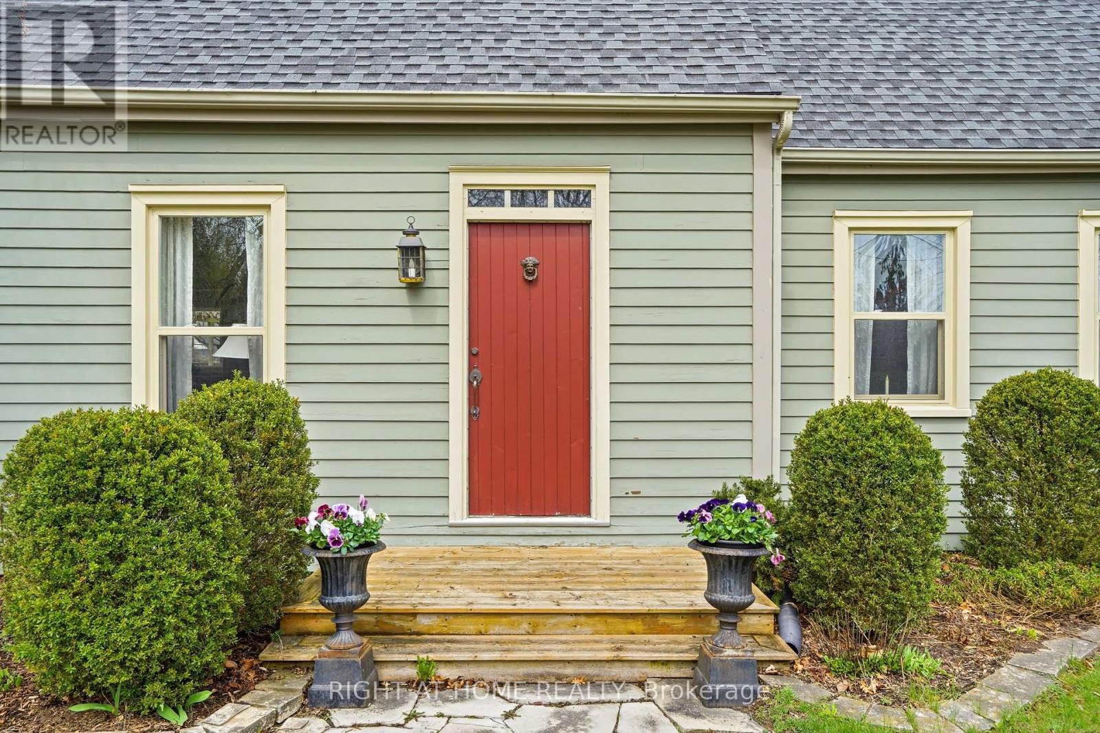 727 RYE STREET - 6