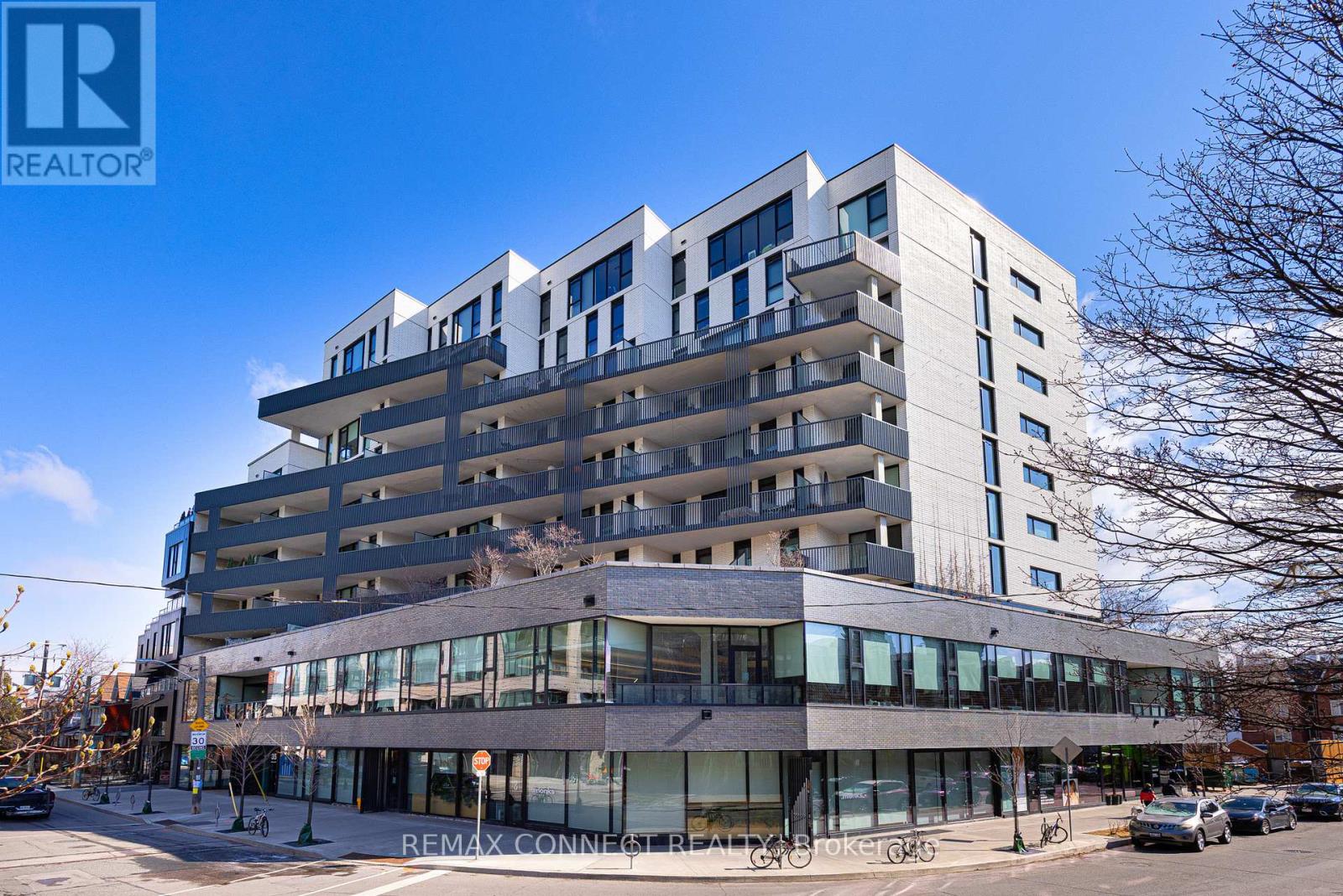 #402 41 DOVERCOURT ROAD - 42