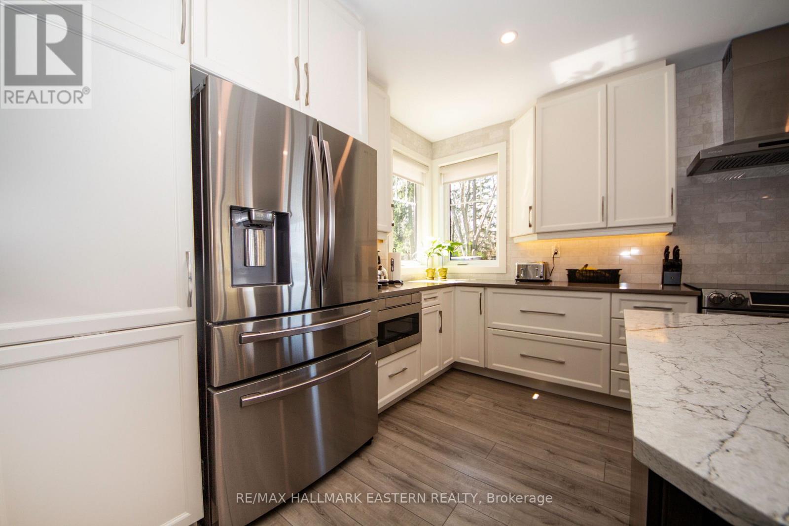 409 GALLIVAN DRIVE - 24