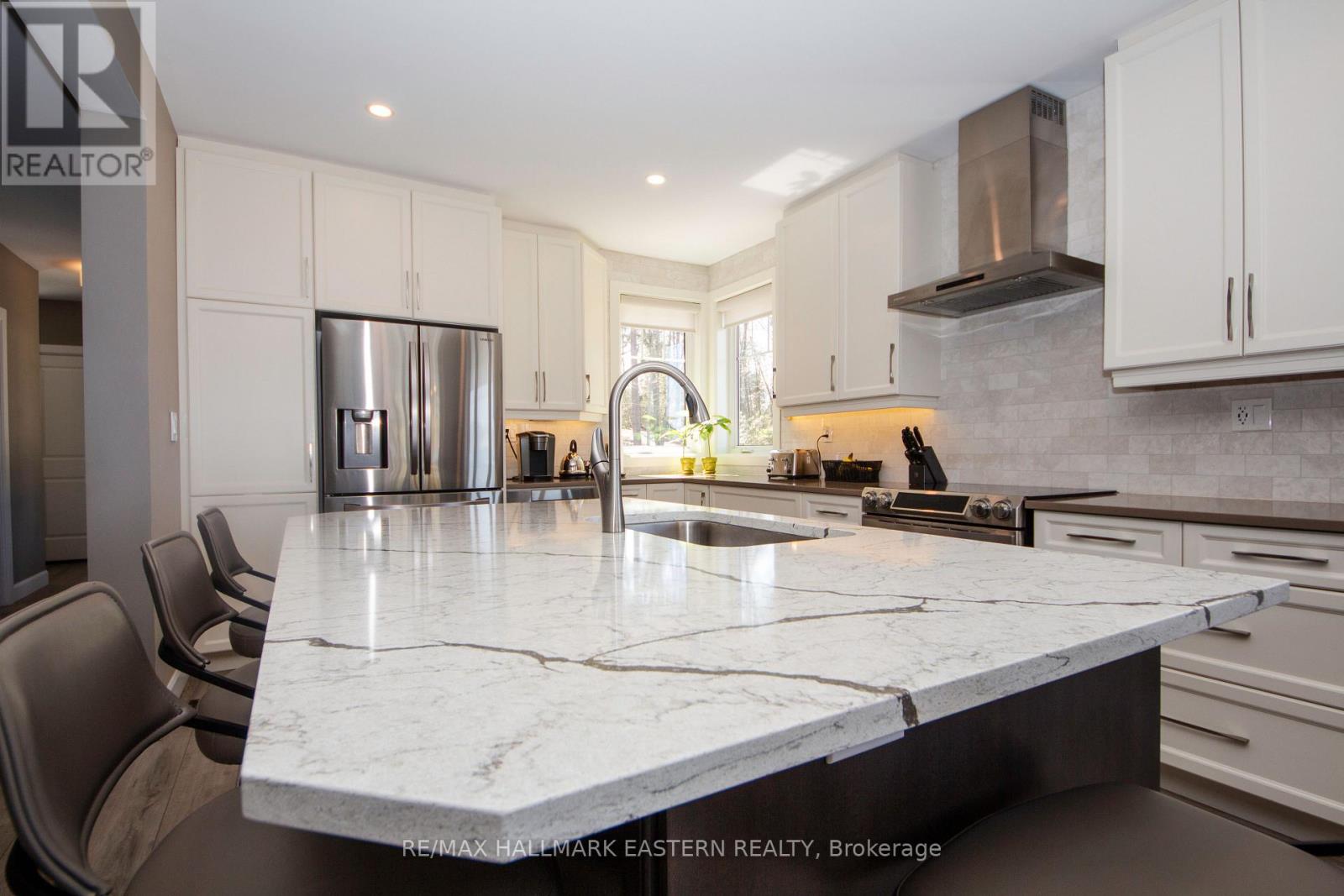 409 GALLIVAN DRIVE - 25