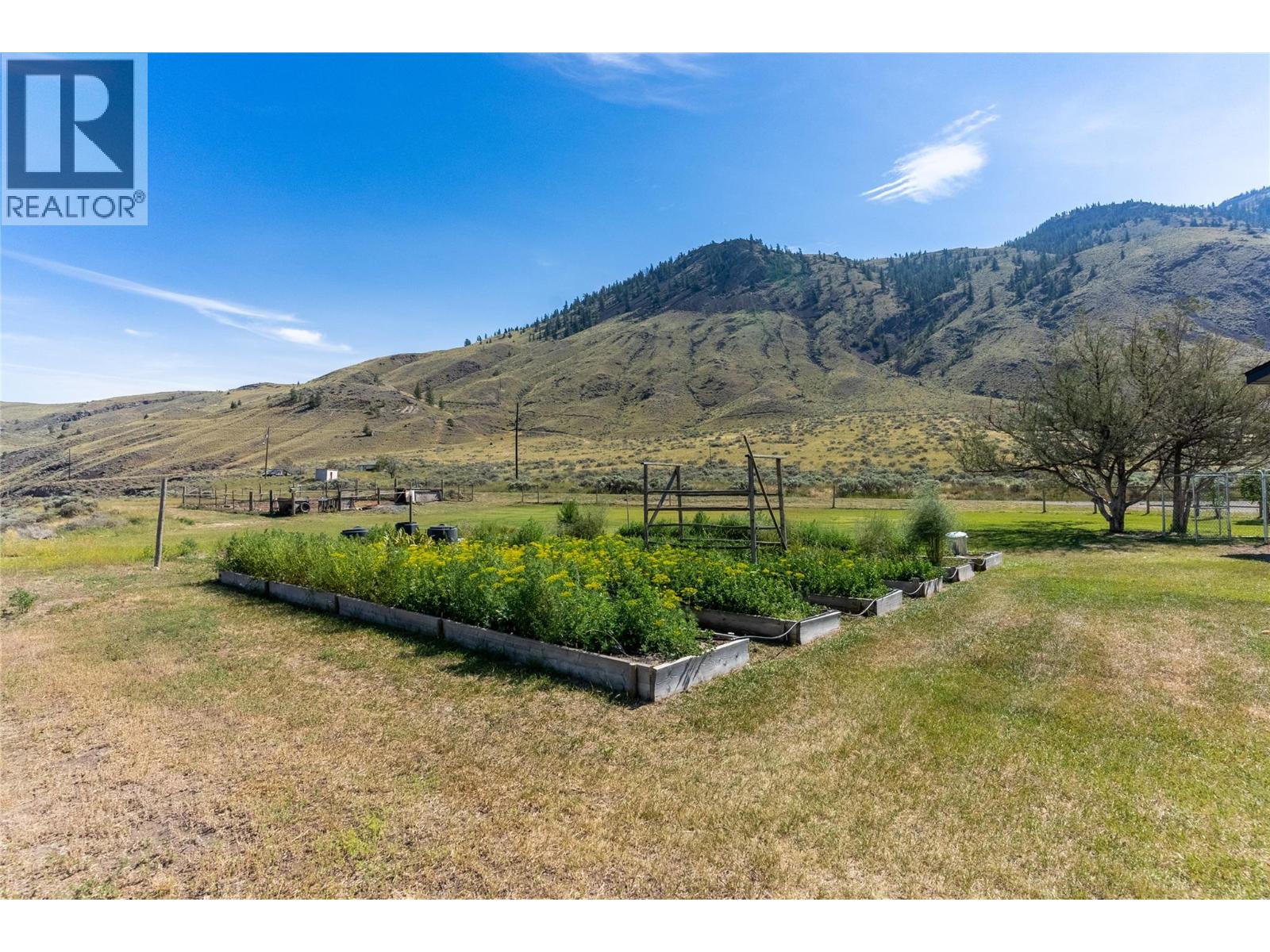 3541 Drinkwater Road - 52