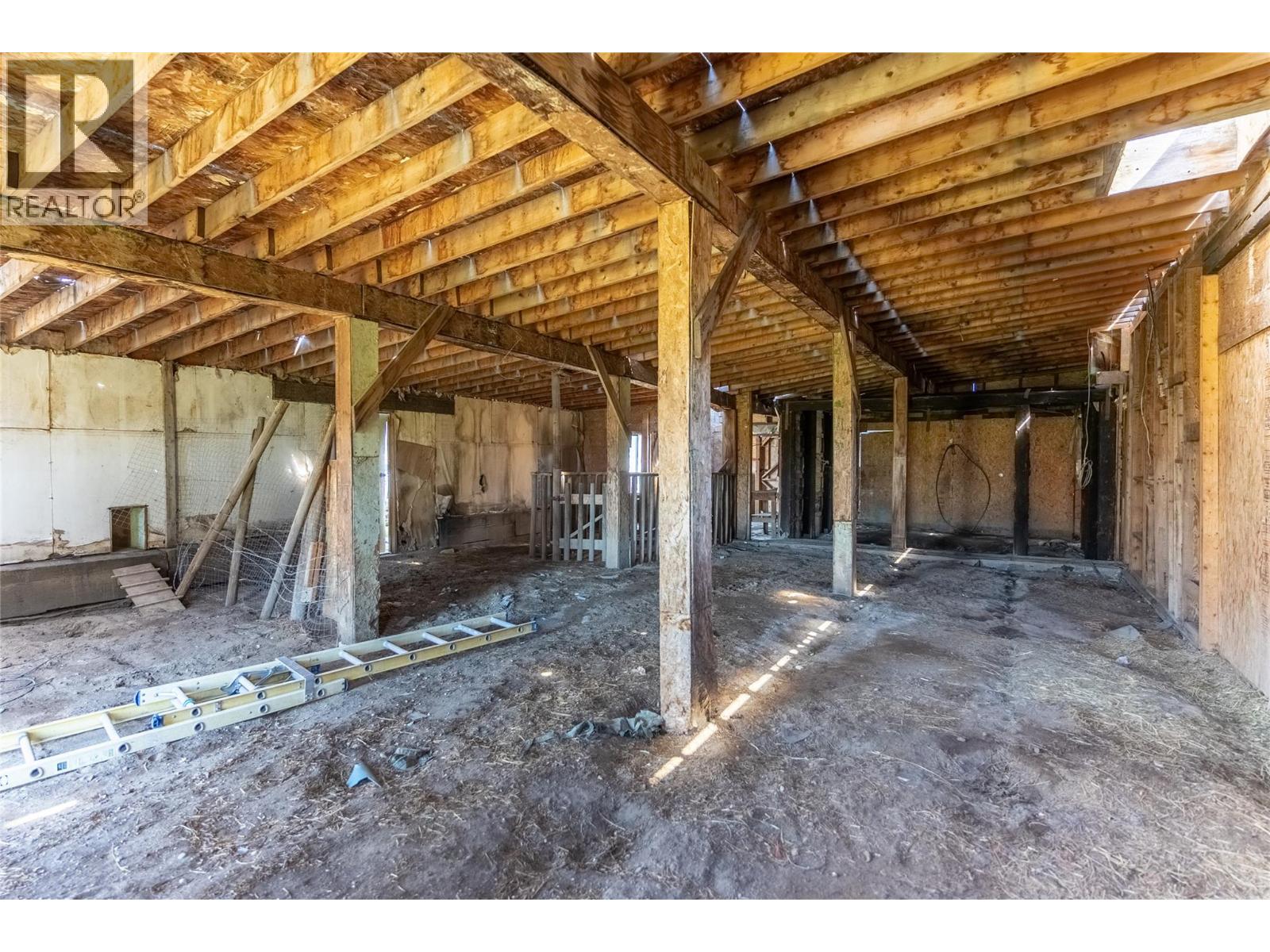 3541 Drinkwater Road - 57