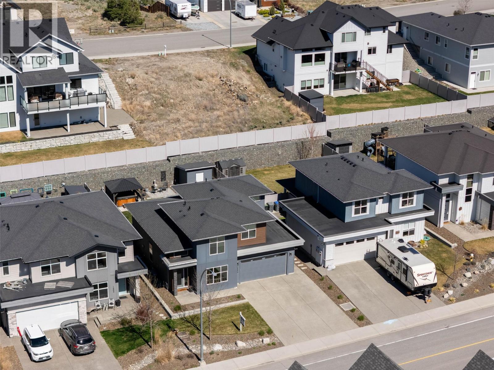 1886 QU'APPELLE BOULEVARD - 55