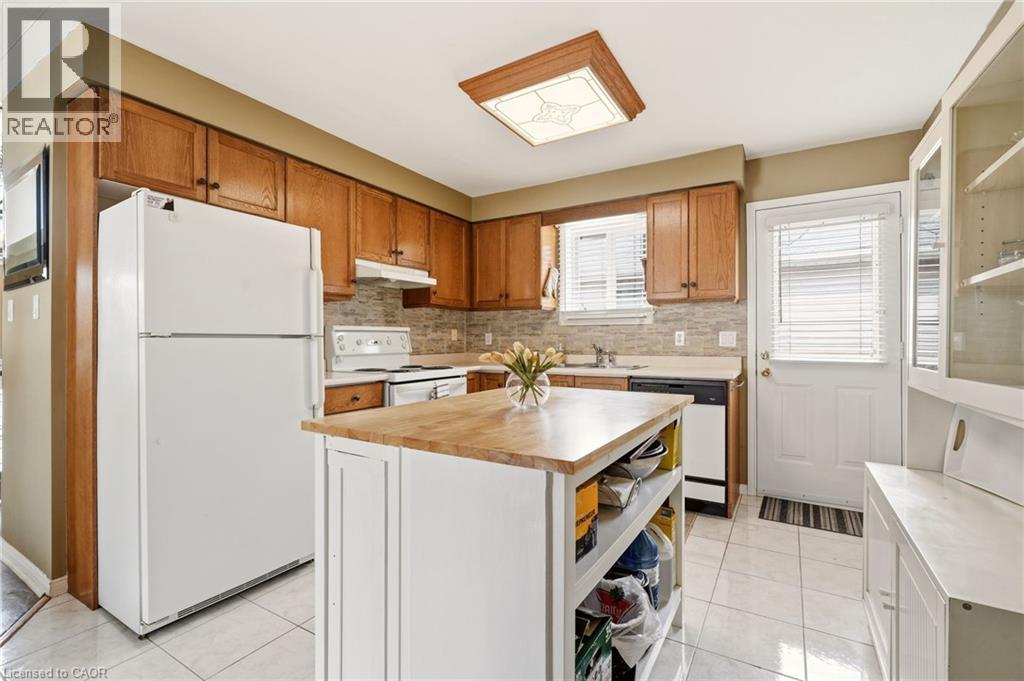 37 THISTLEMOOR Drive - 3