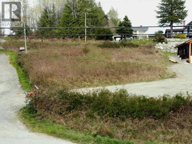8122 HIGHWAY 101, Powell River
