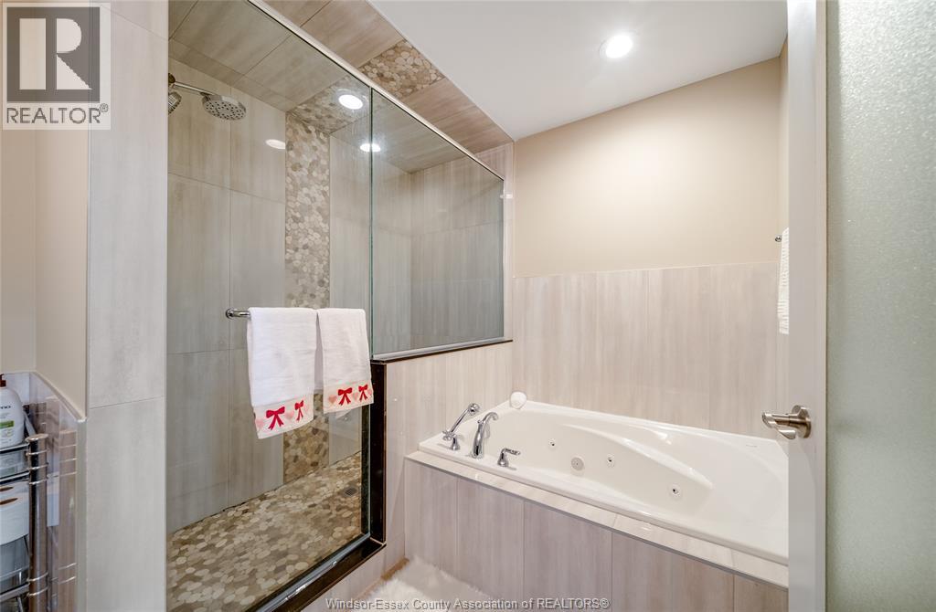 2280 DANDURAND - 26
