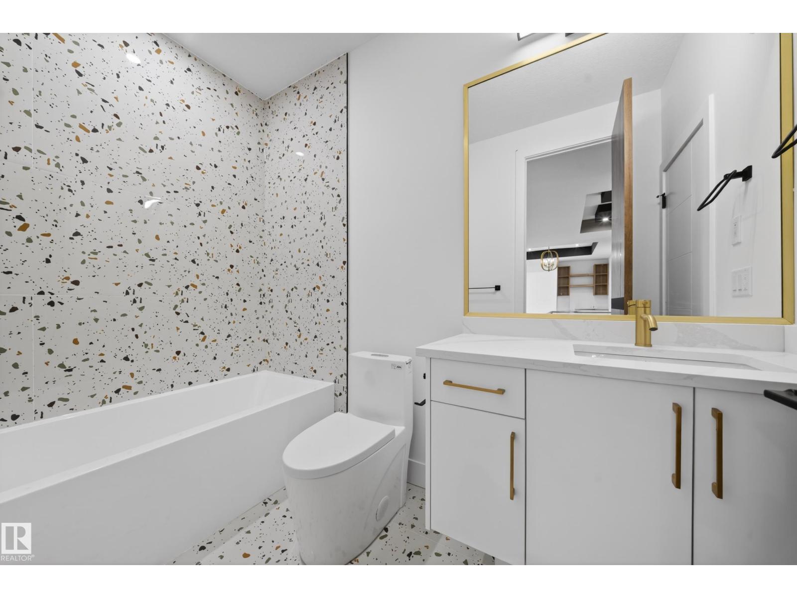 6025 19 ST NE - 37