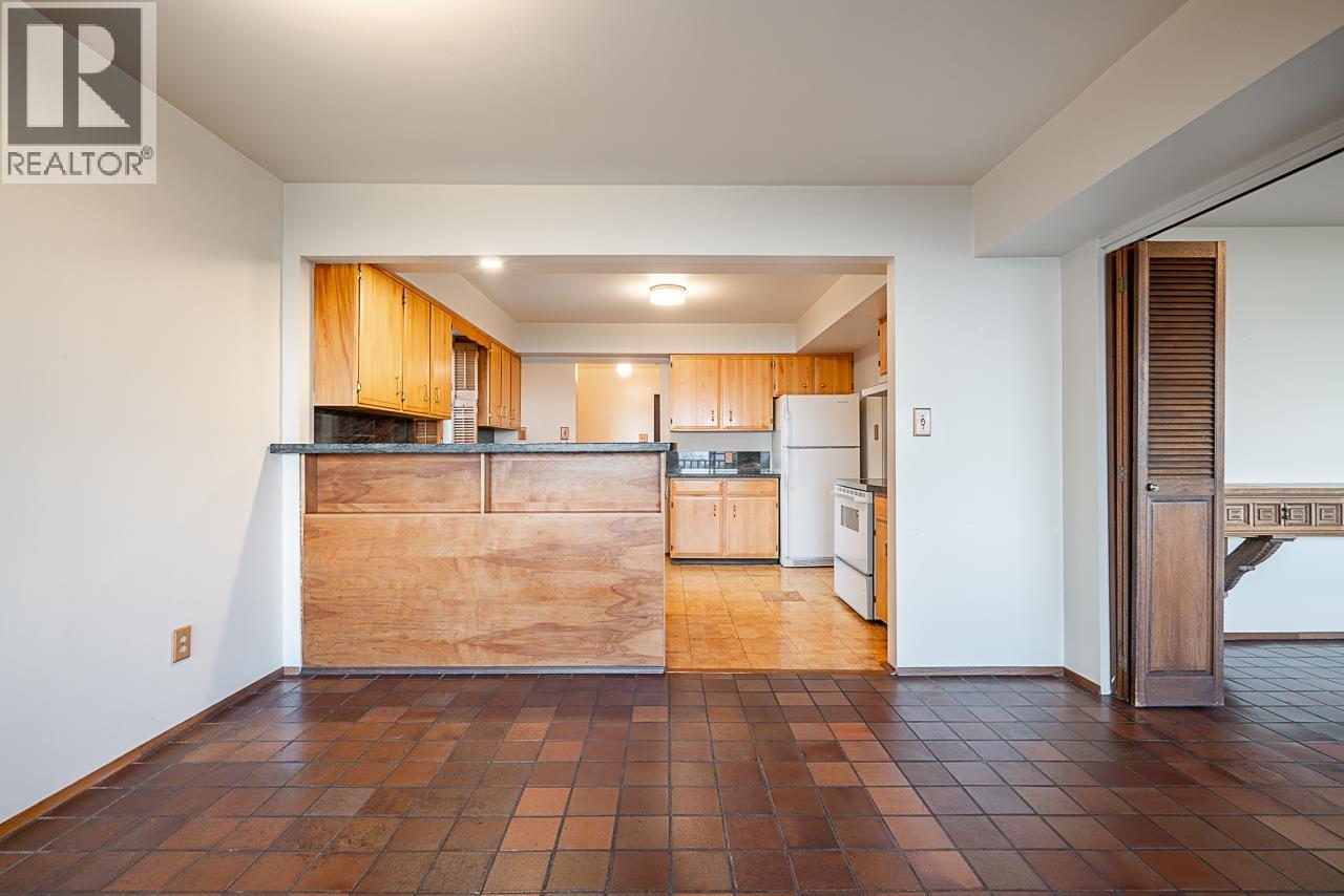 3898 SOUTHRIDGE AVENUE, West Vancouver