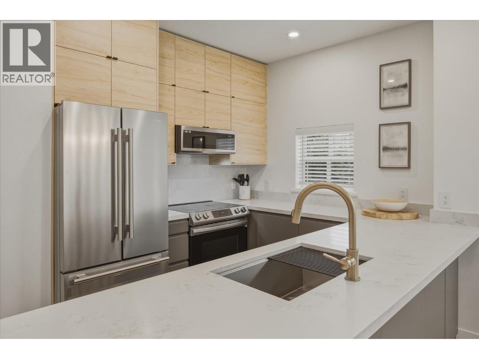 16 4628 BLACKCOMB WAY — photo 7