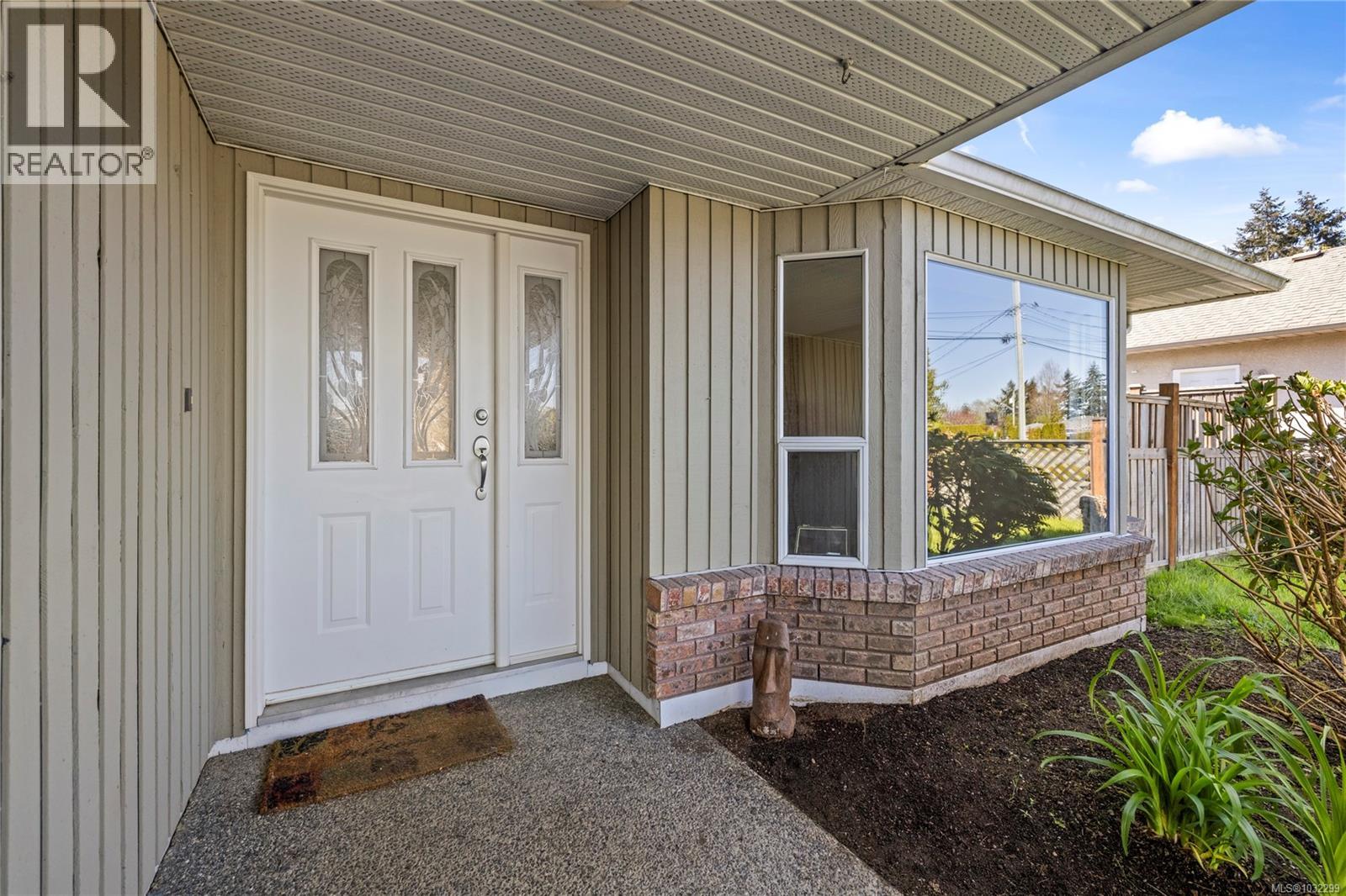 852 Aberdeen Dr, Parksville