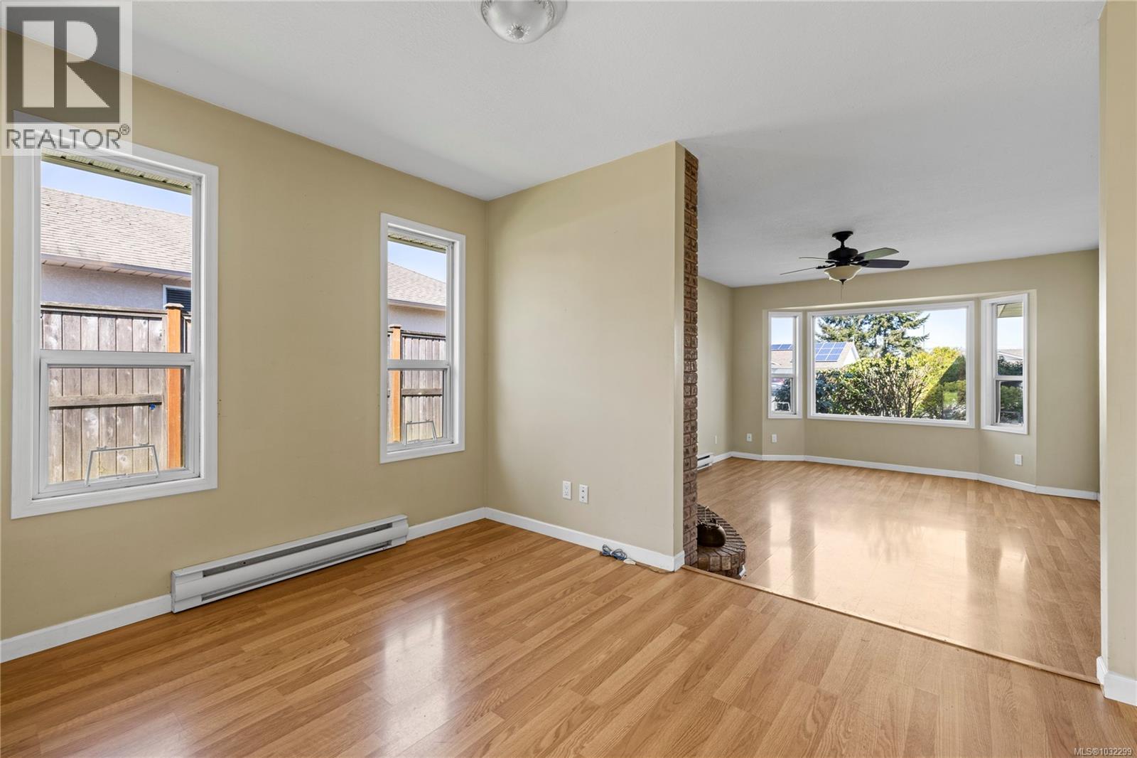 852 Aberdeen Dr, Parksville