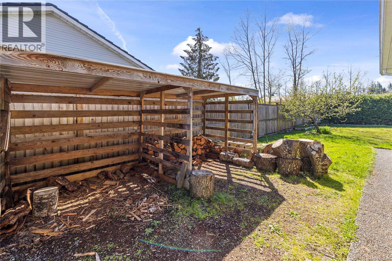 852 Aberdeen Dr, Parksville