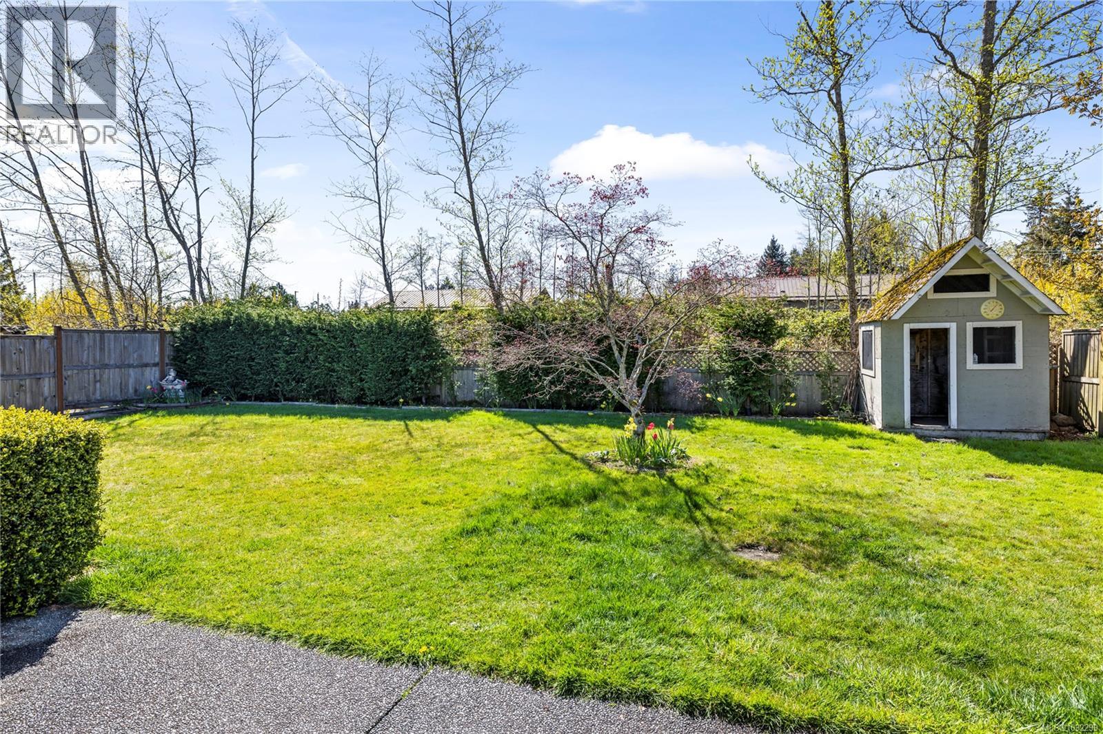 852 Aberdeen Dr, Parksville