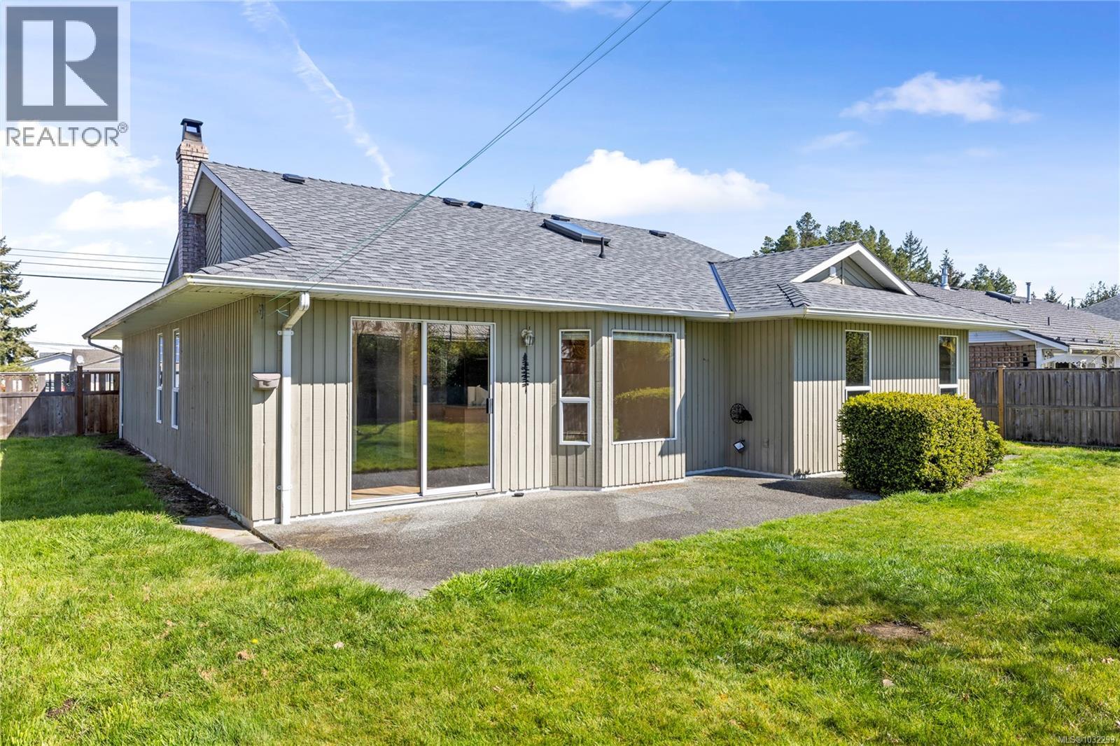 852 Aberdeen Dr, Parksville