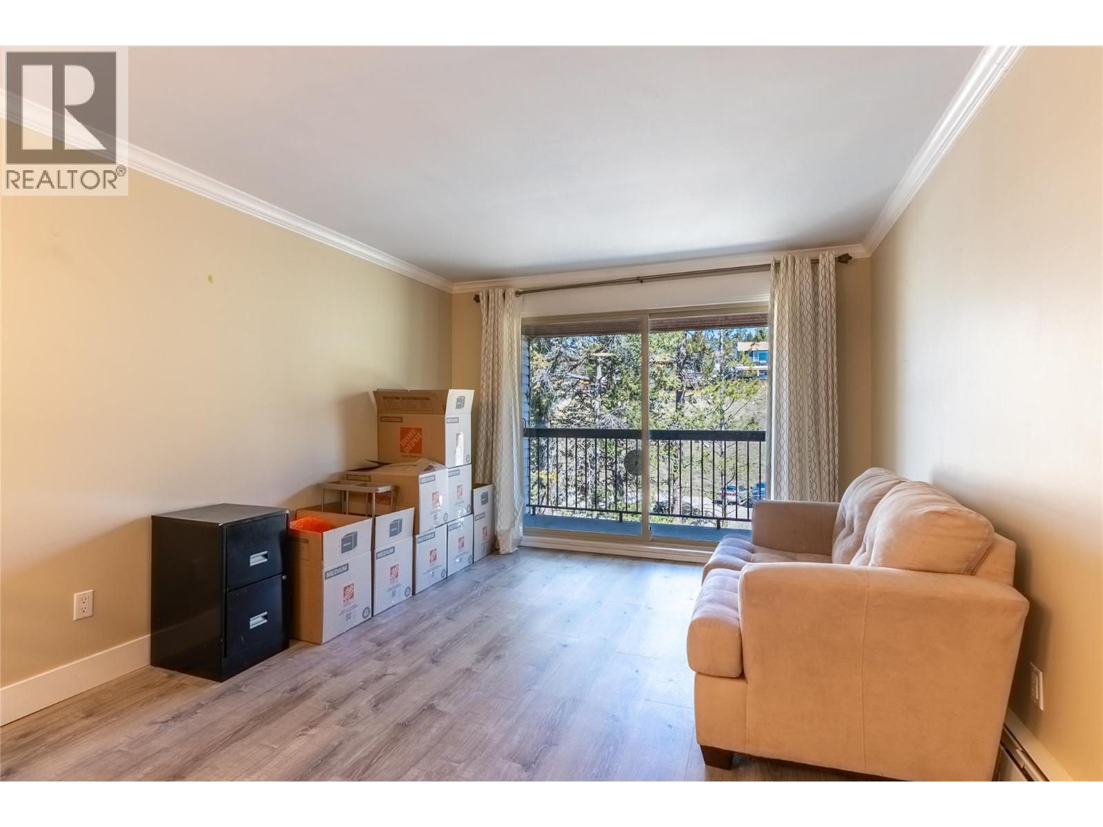 #308 Chartrand Avenue Unit# 308 - 6