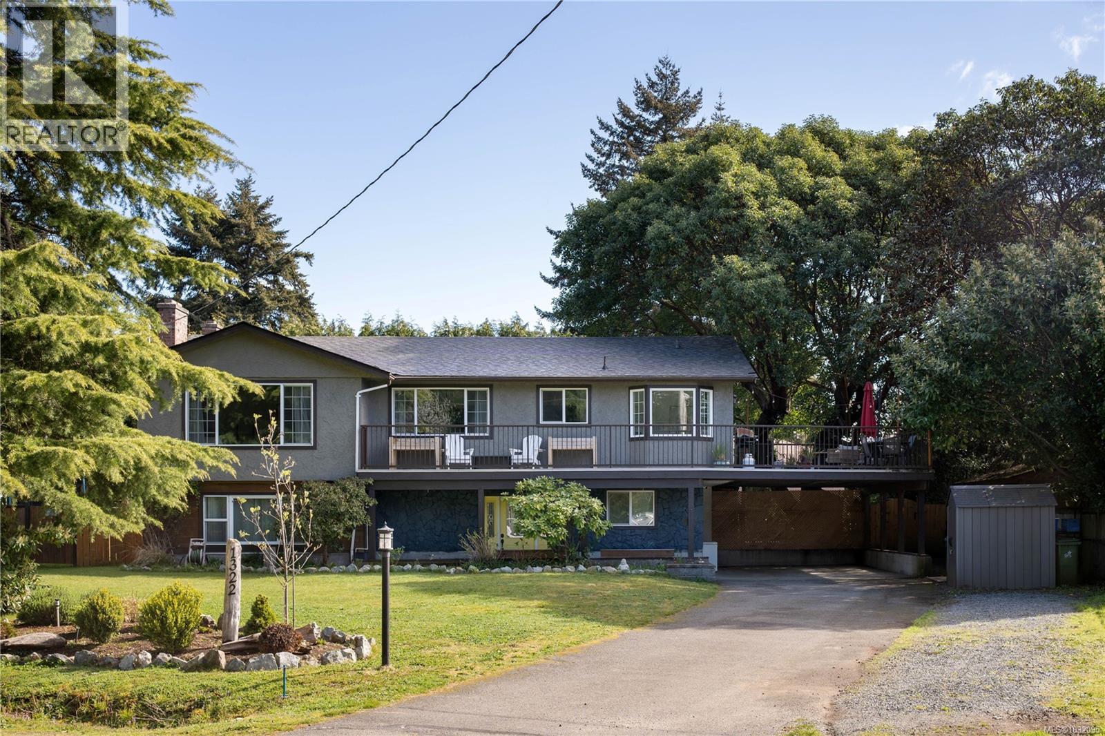  1322 Reginald Place, Langford