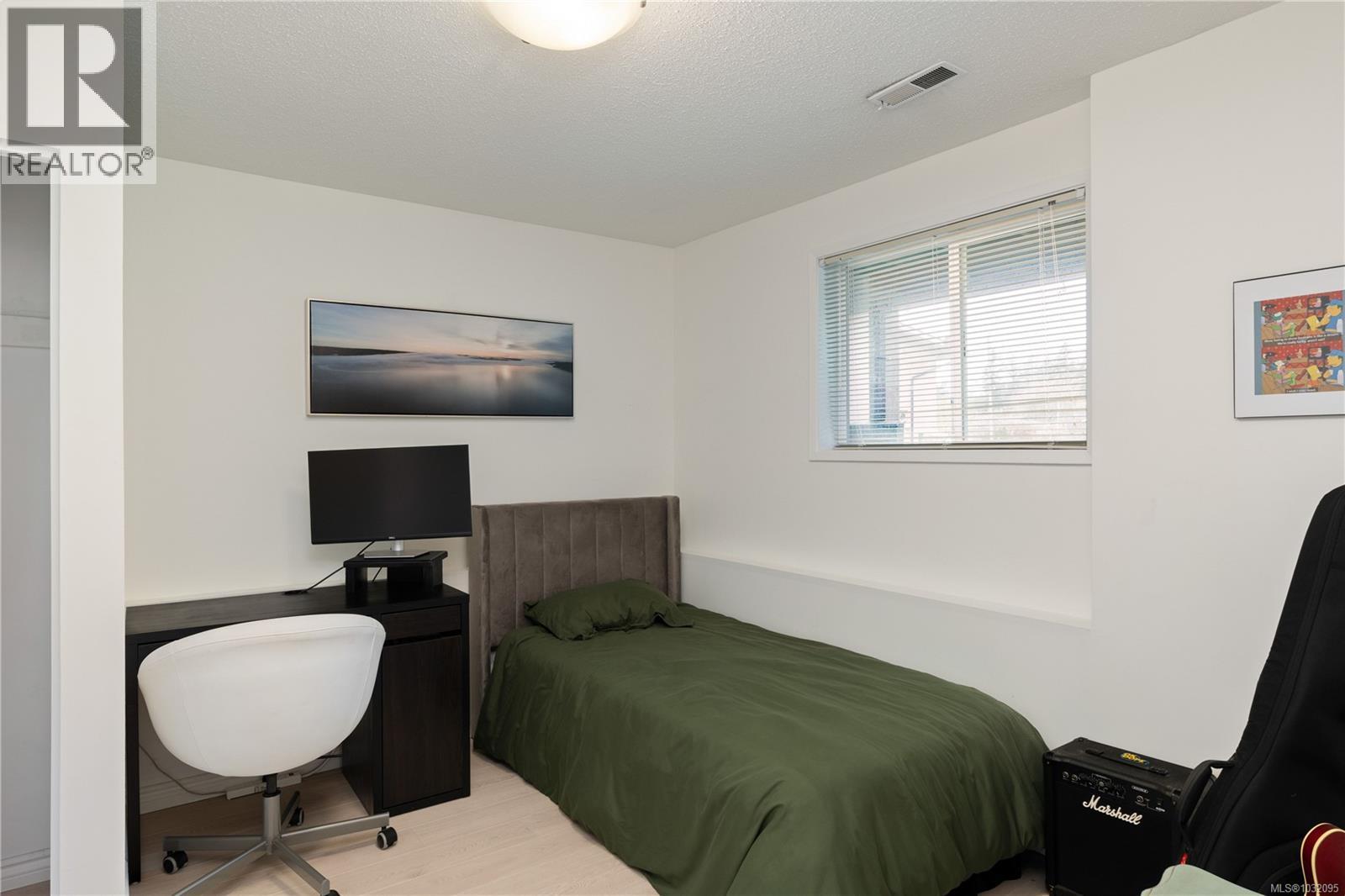  1322 Reginald Place, Langford