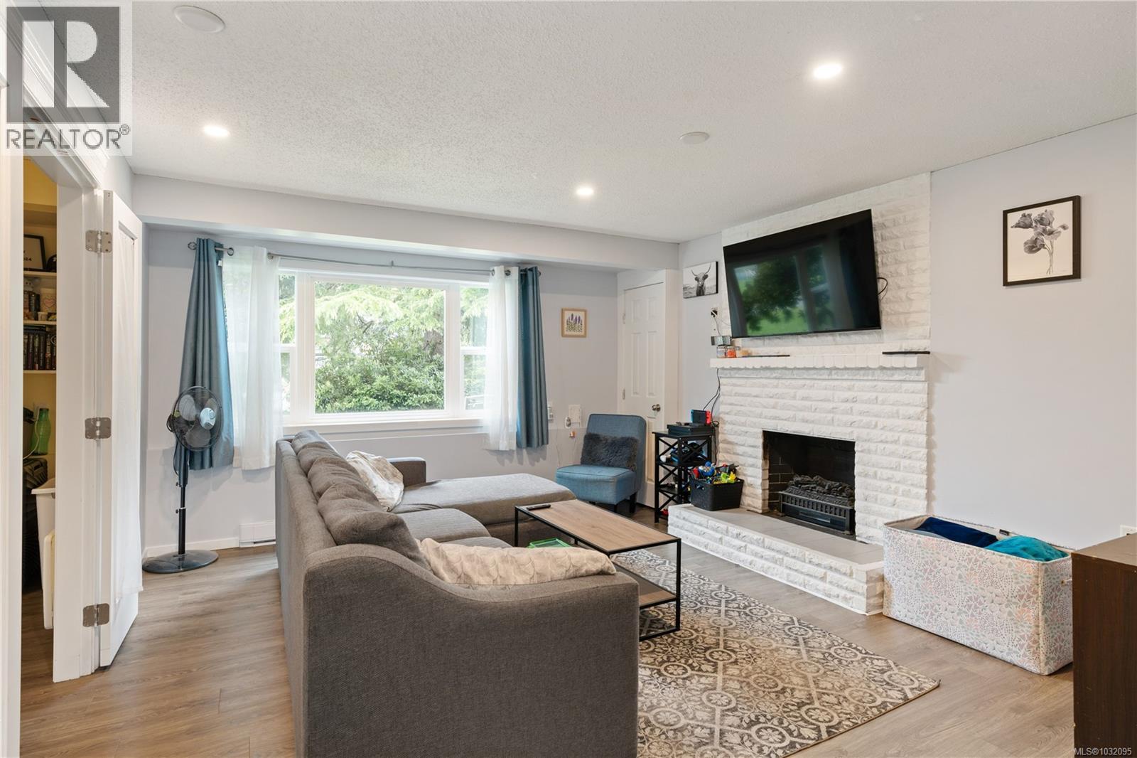  1322 Reginald Place, Langford