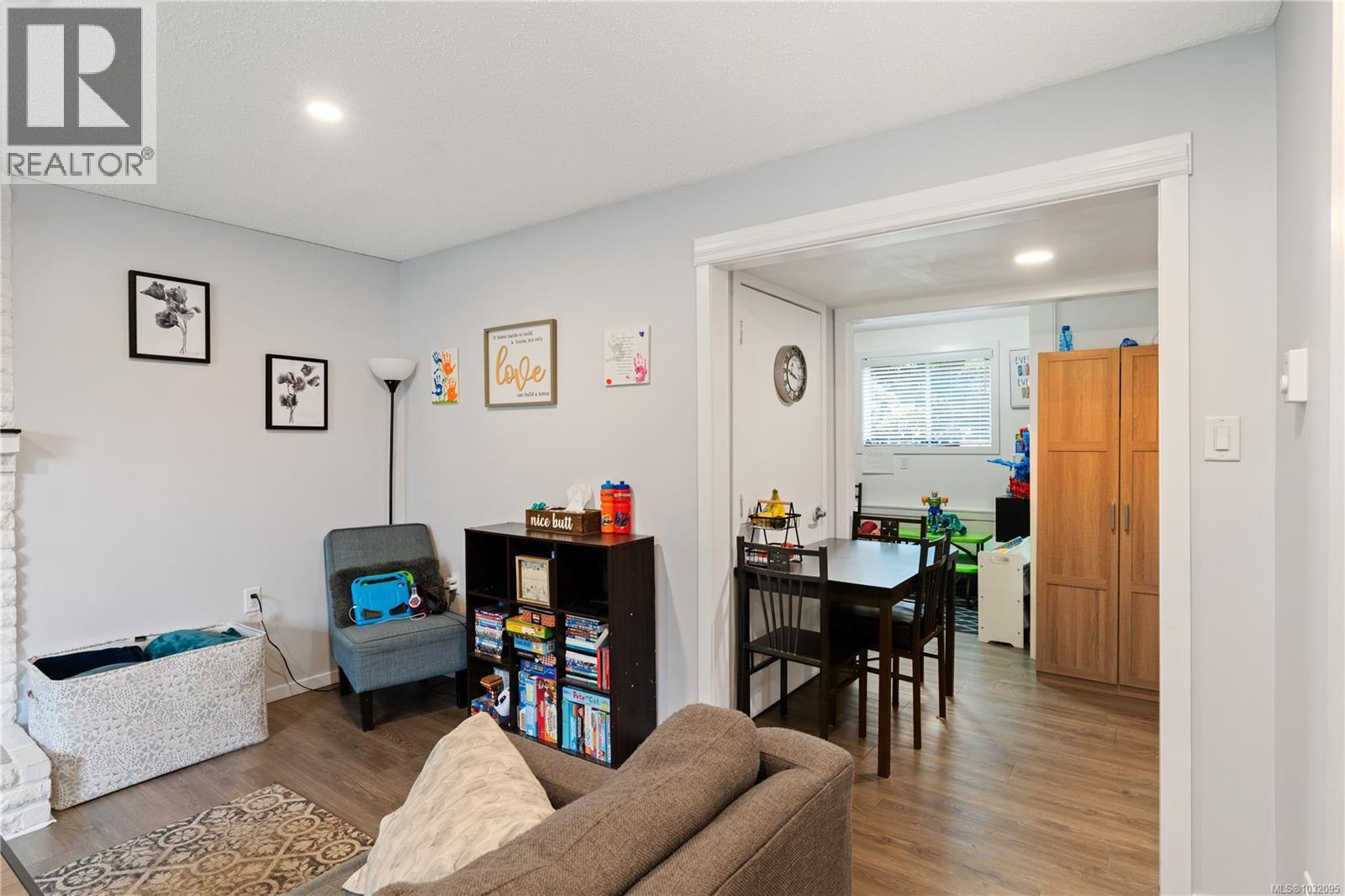  1322 Reginald Place, Langford