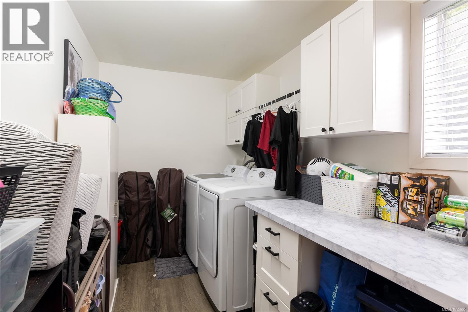  1322 Reginald Place, Langford