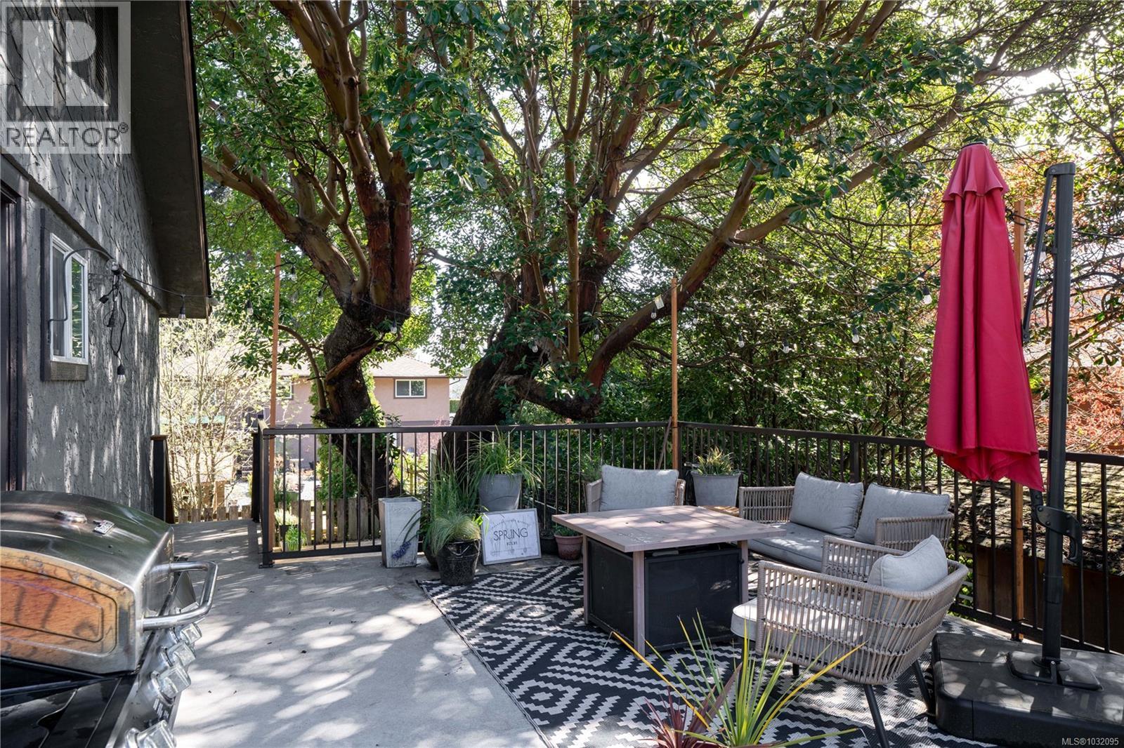  1322 Reginald Place, Langford