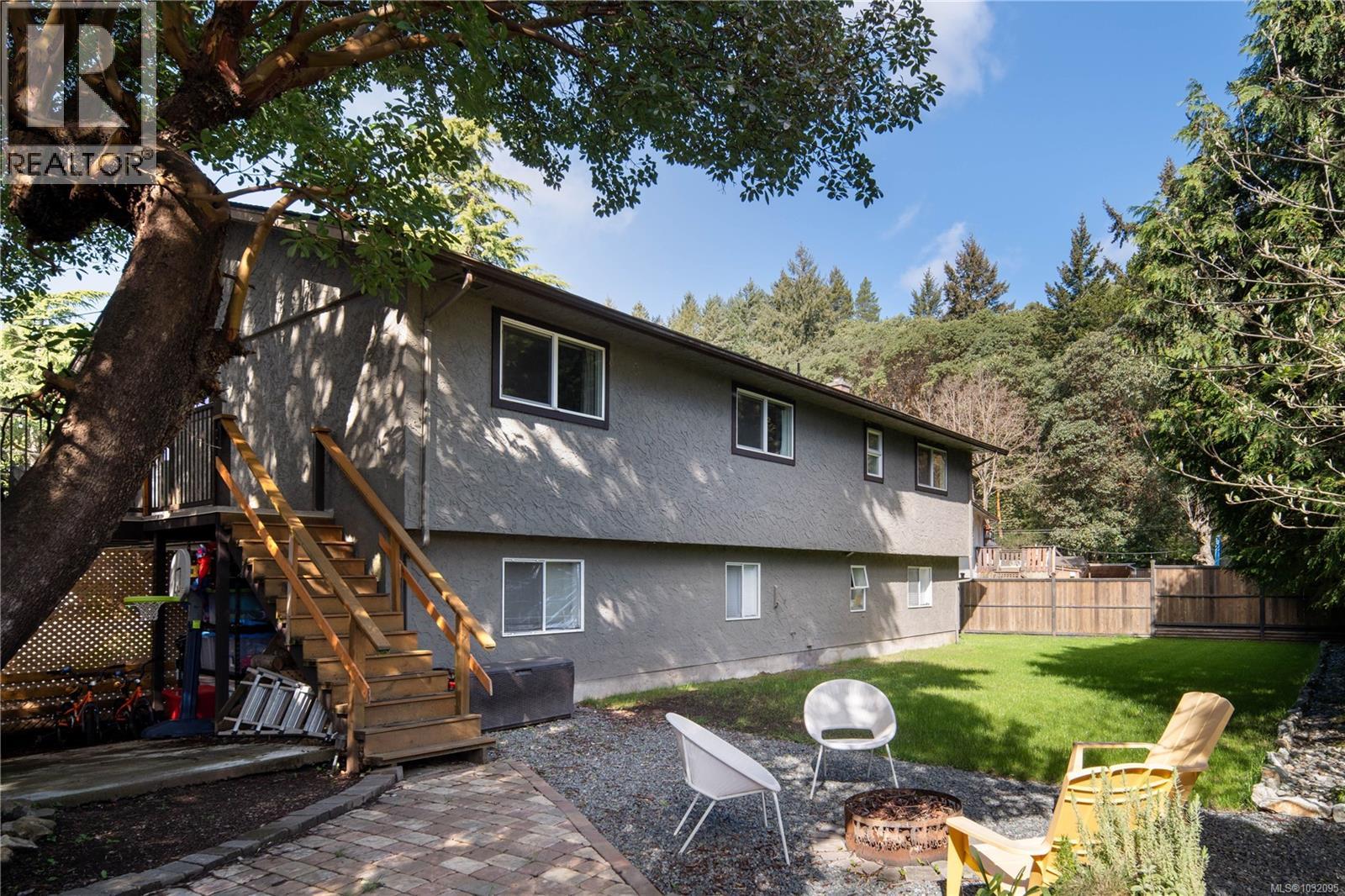  1322 Reginald Place, Langford