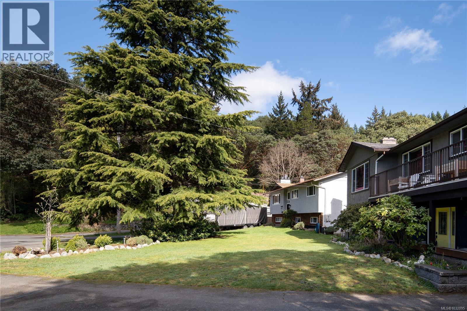  1322 Reginald Place, Langford