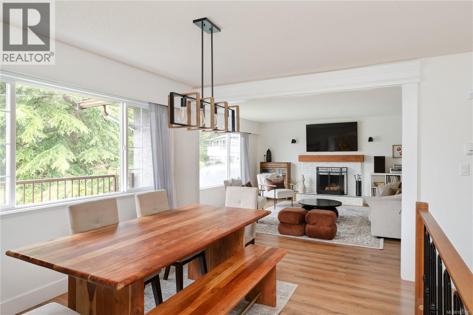  1322 Reginald Place, Langford