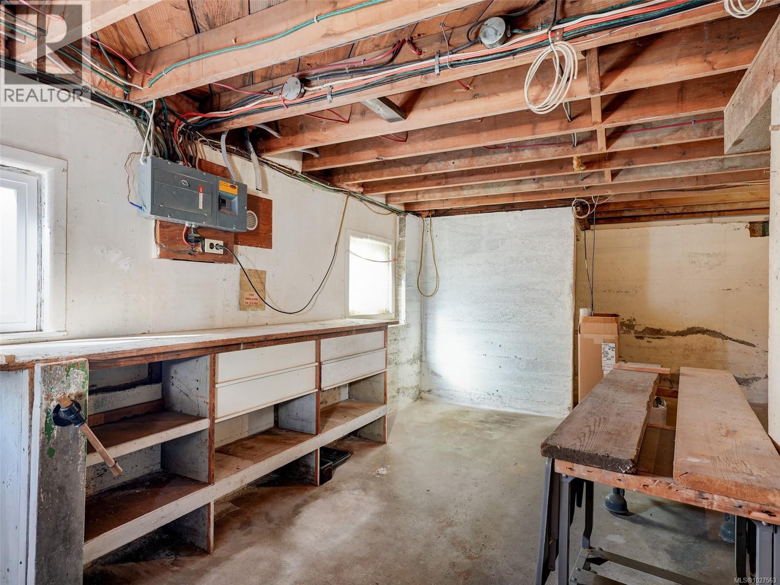  3551 Doncaster Drive, Saanich