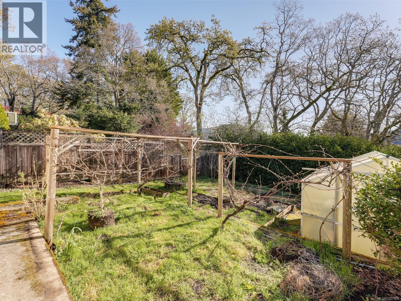  3551 Doncaster Drive, Saanich