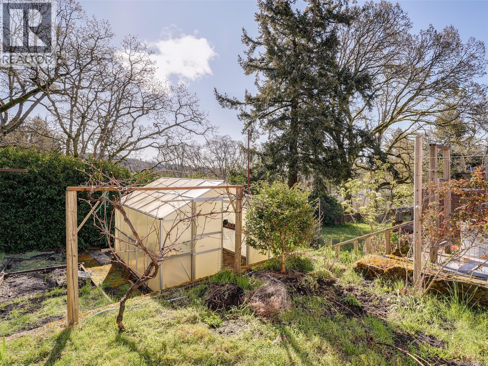  3551 Doncaster Drive, Saanich