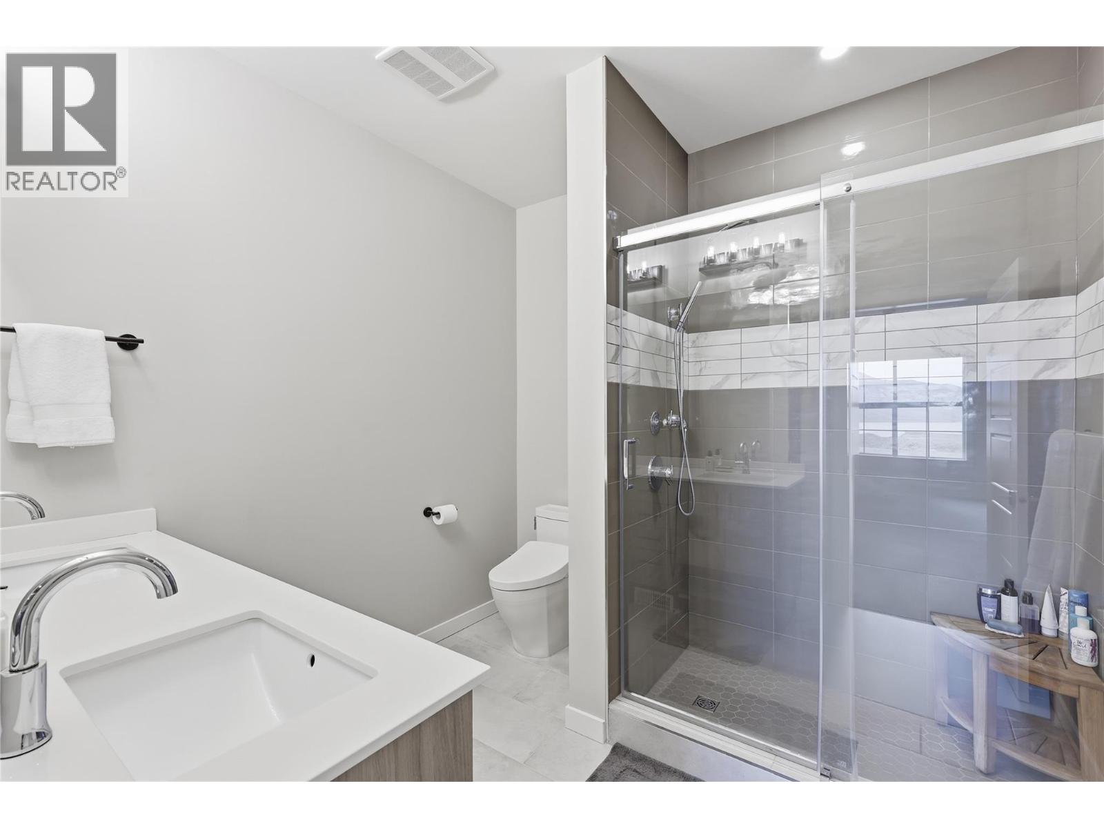 #14 260 Rue Cheval Noir Unit# 14 - 25