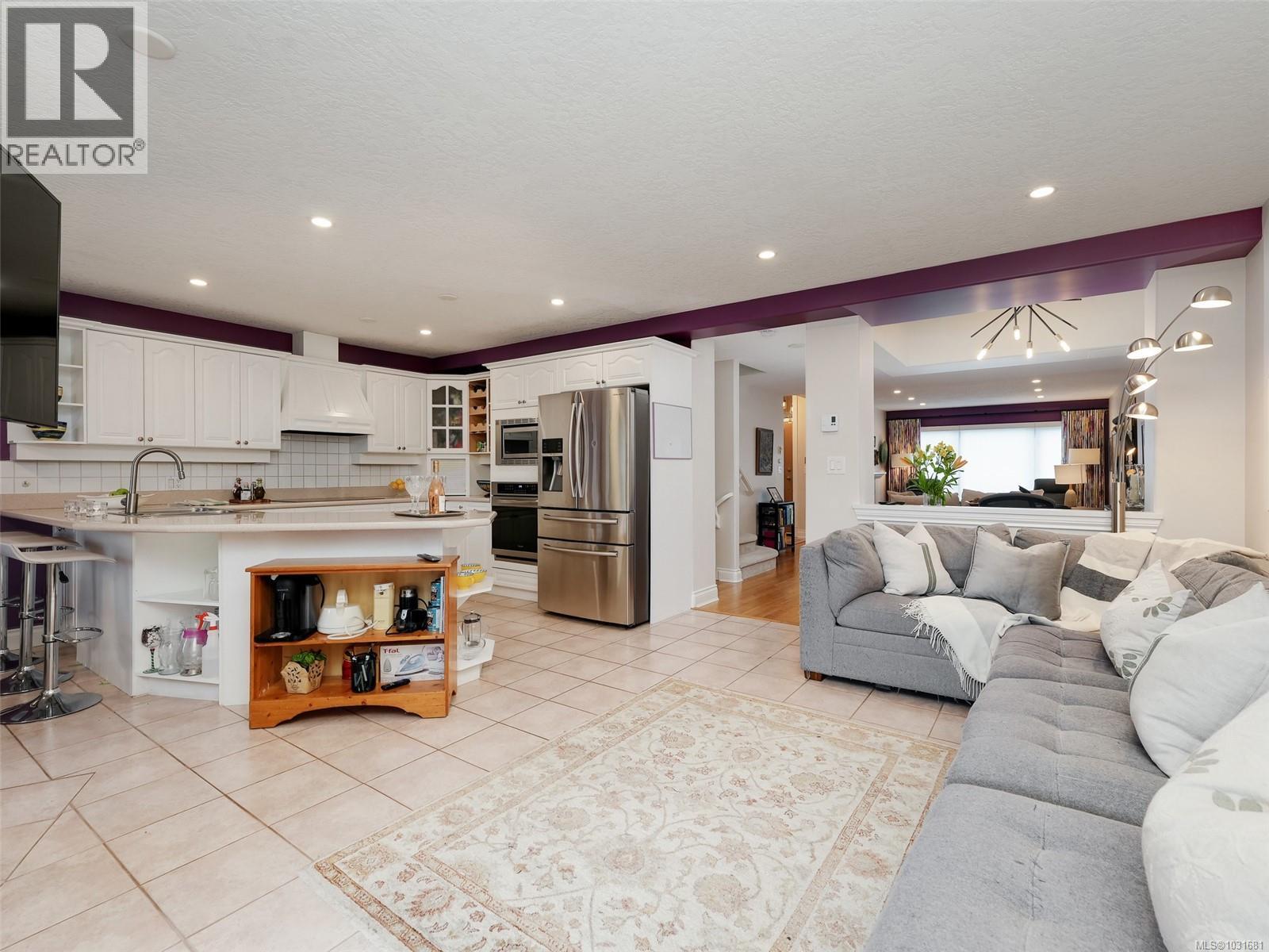 104 75 Songhees Road, Victoria