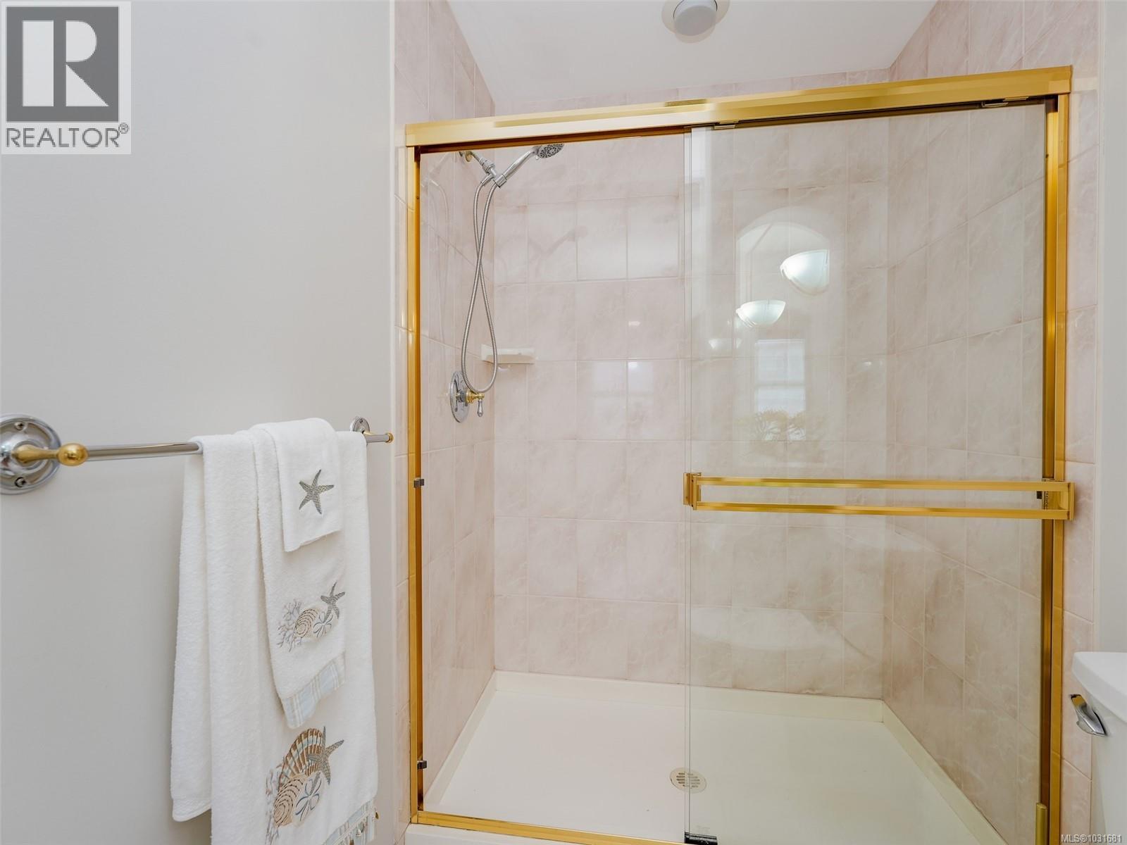 104 75 Songhees Road, Victoria