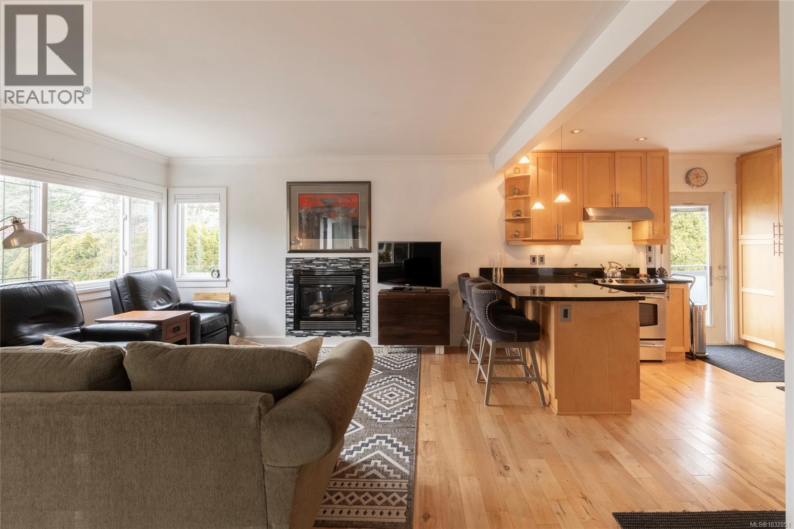  870 Pendene Place, Saanich