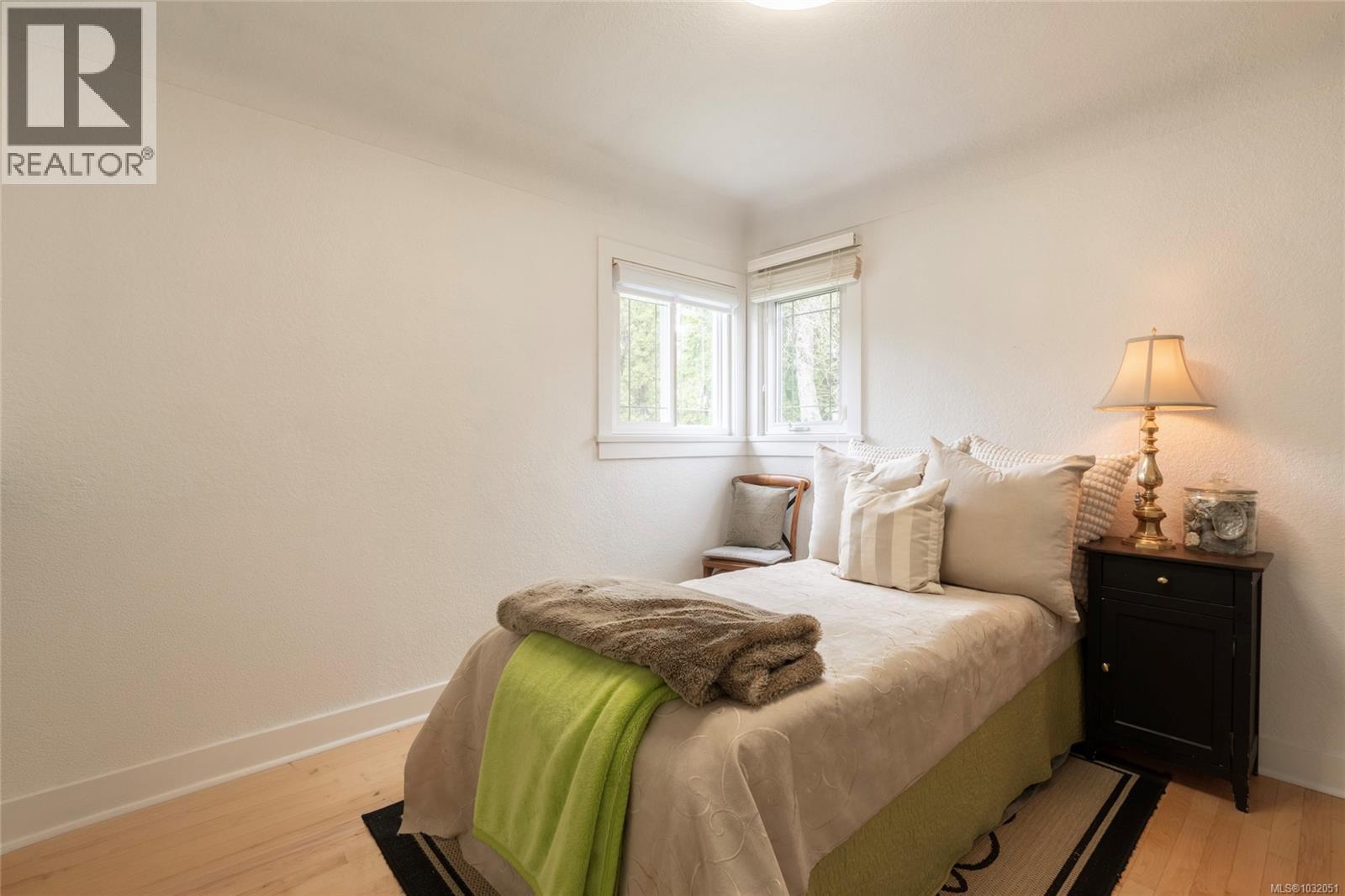  870 Pendene Place, Saanich