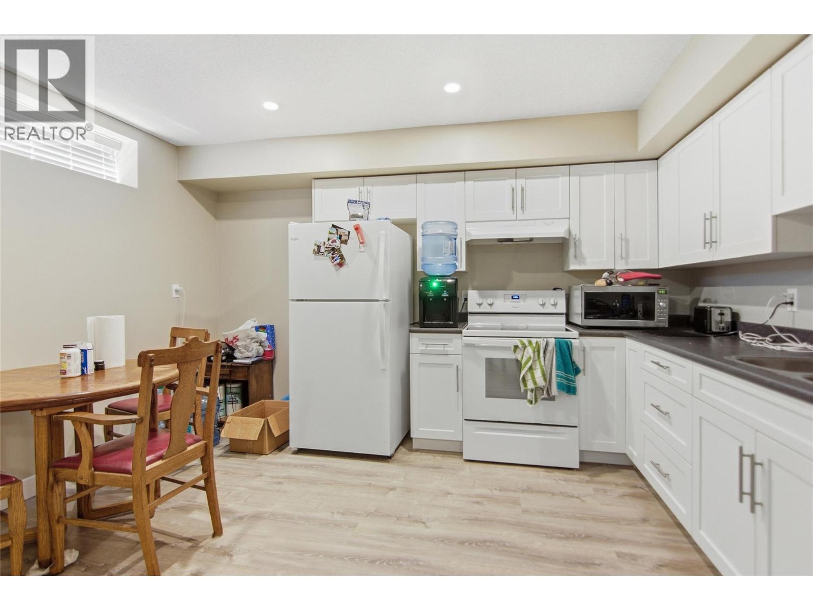 3014 HARWOOD ROAD - 18