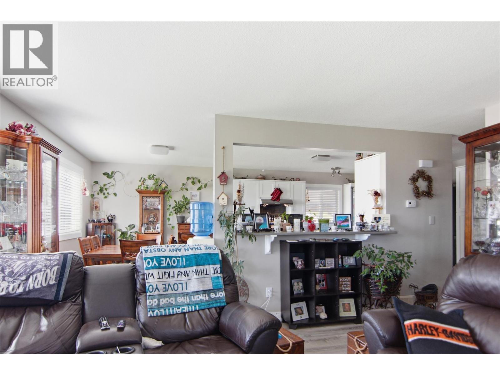 3014 HARWOOD ROAD - 5