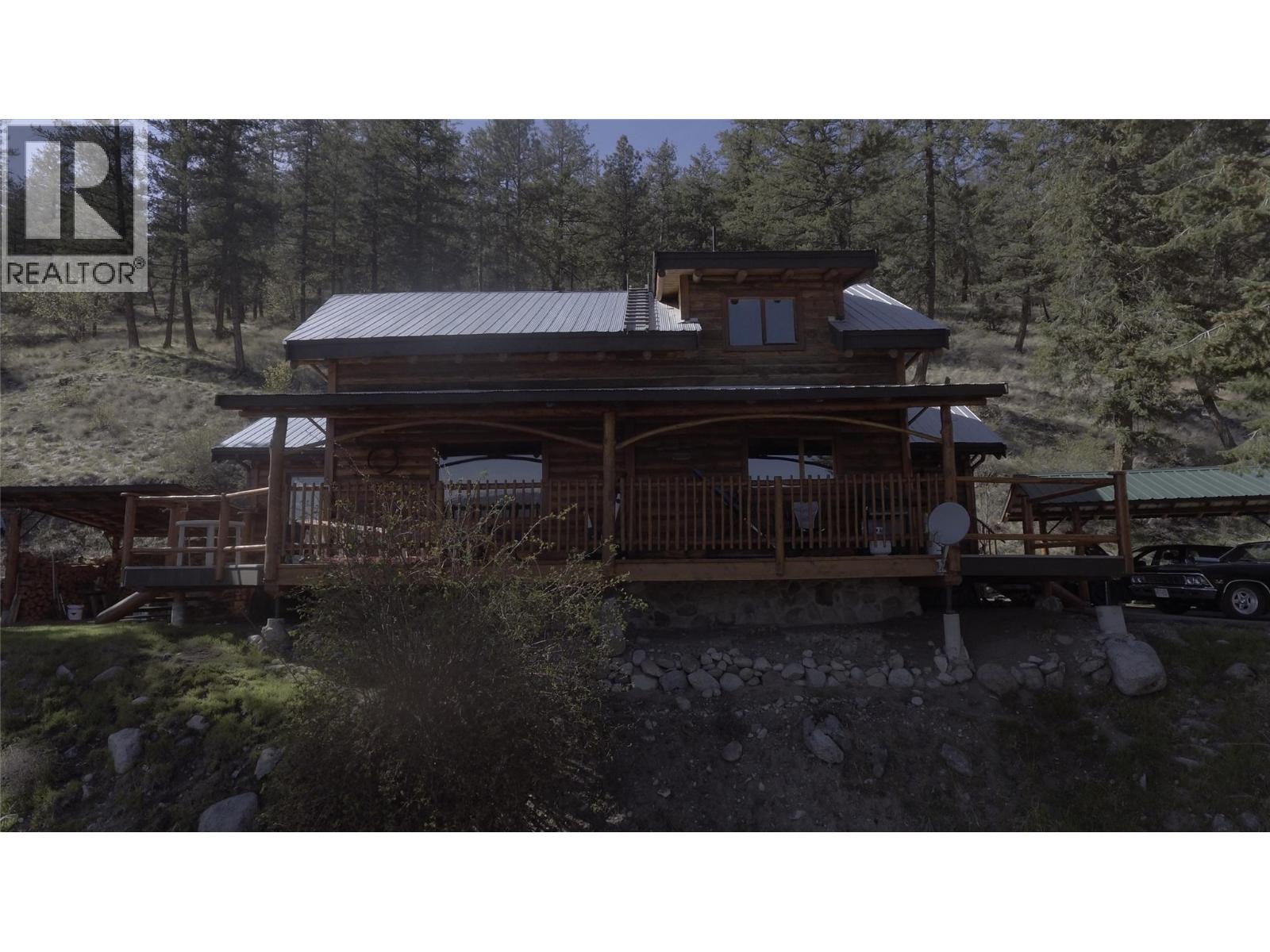 7142 Fintry Delta Road N - 19