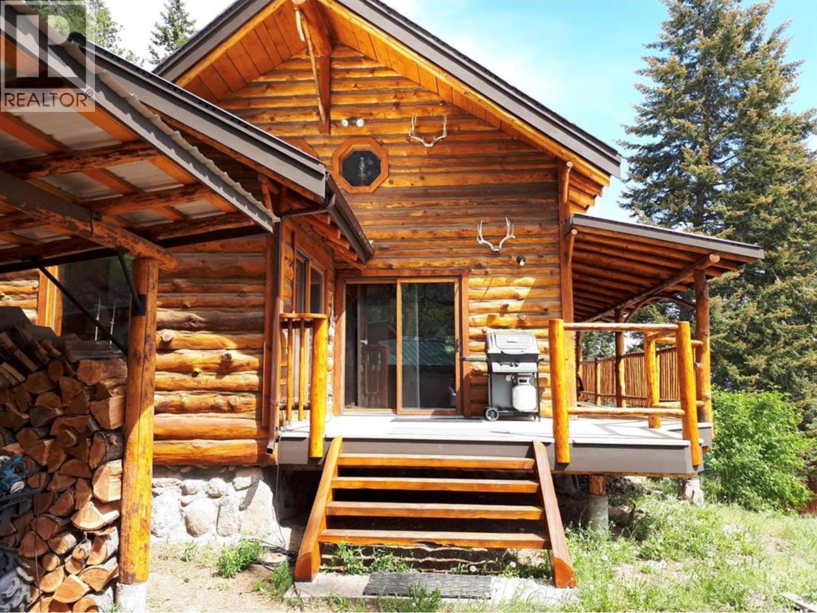 7142 Fintry Delta Road N - 1
