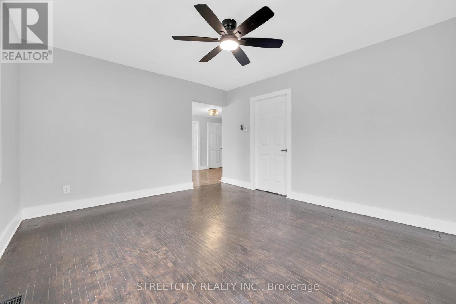190 KING STREET — photo 18