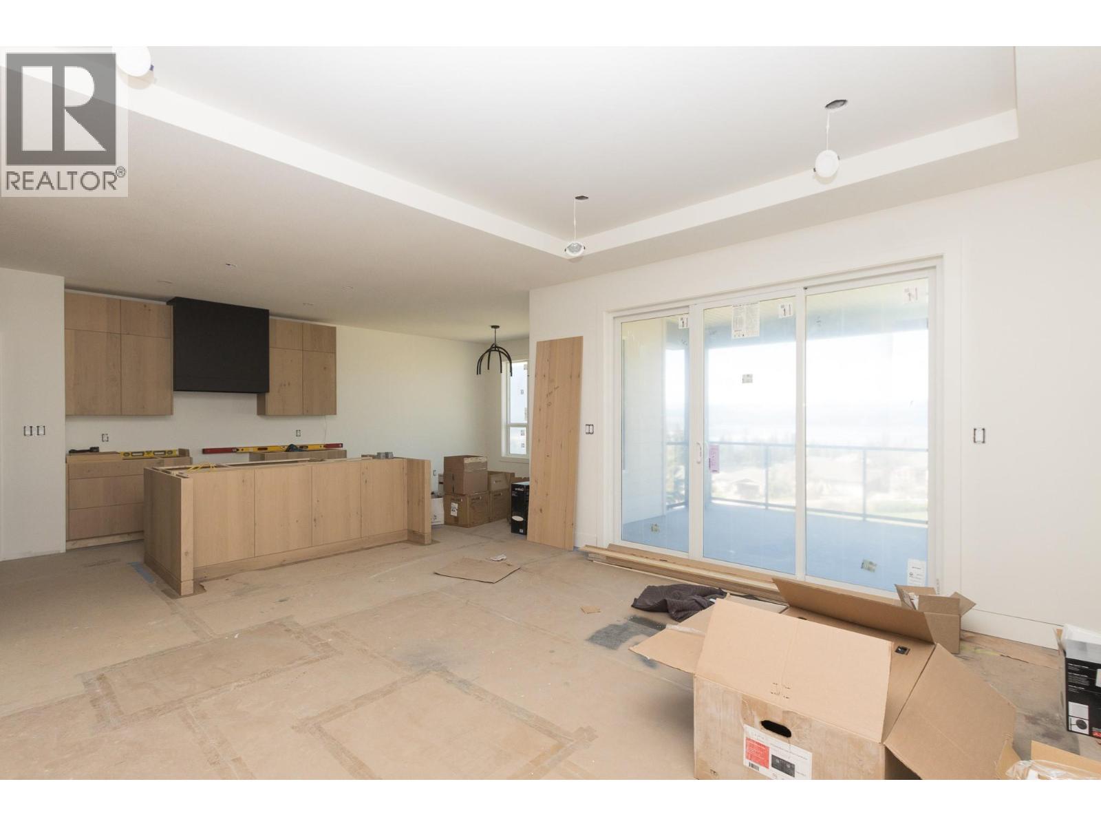 1121 16 AVENUE SE - 8