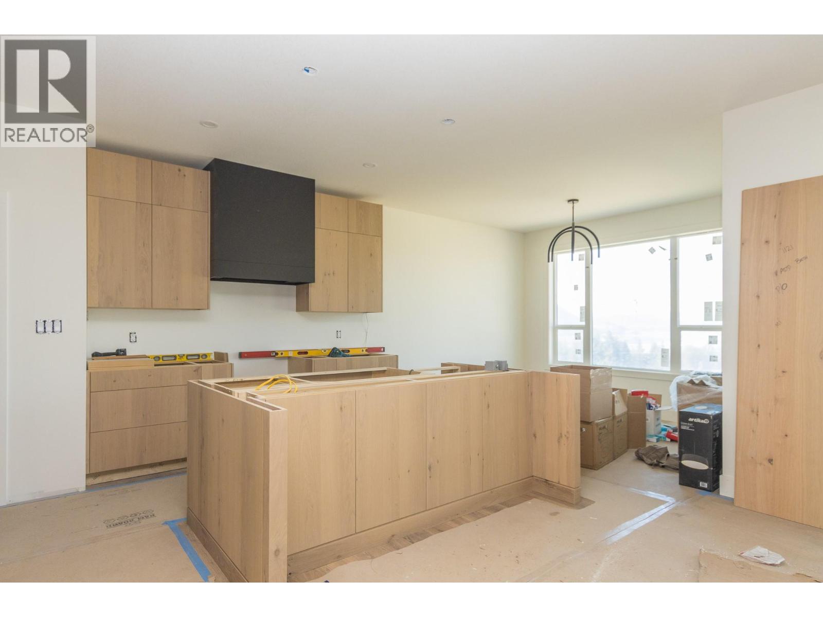 1121 16 AVENUE SE - 5