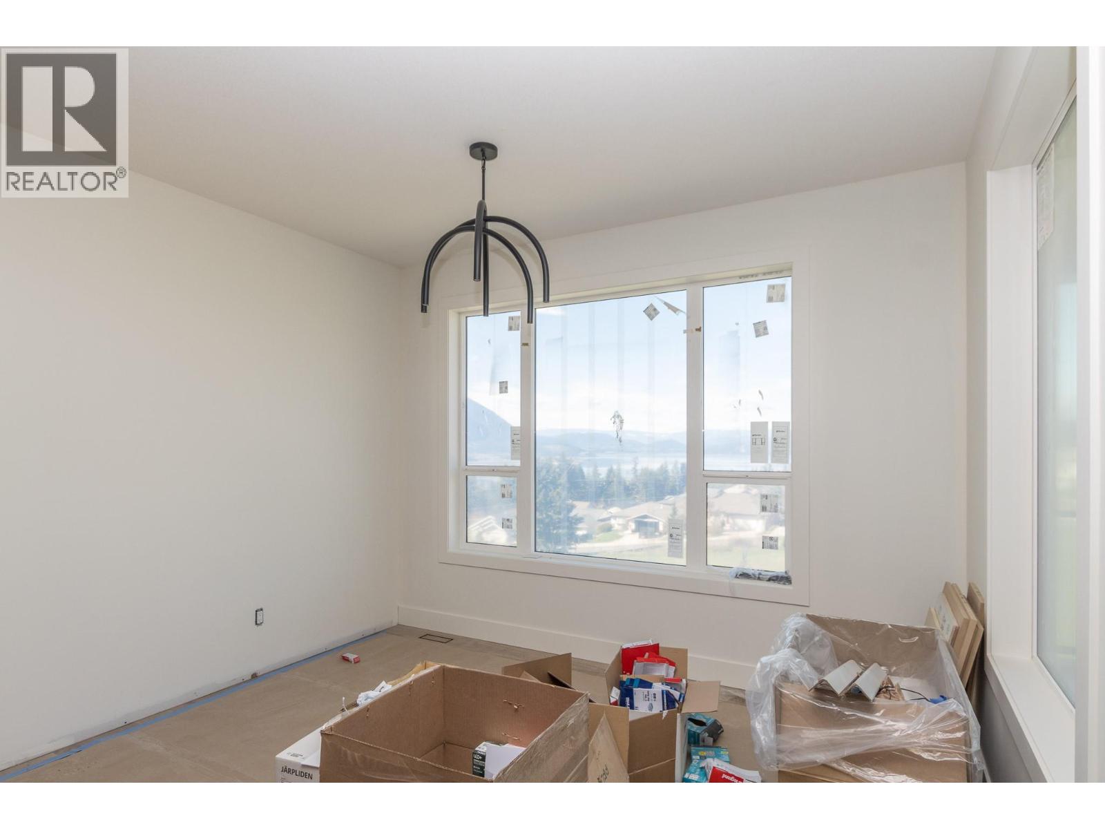 1121 16 AVENUE SE - 6