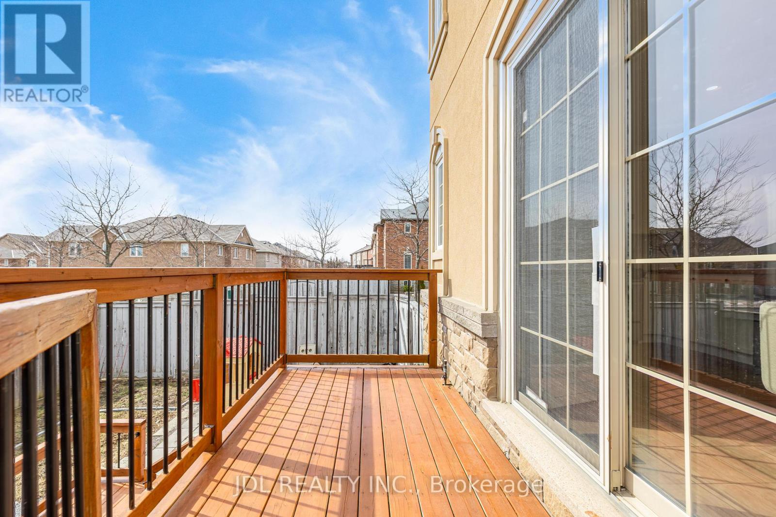 3 MANSARD DRIVE - 47