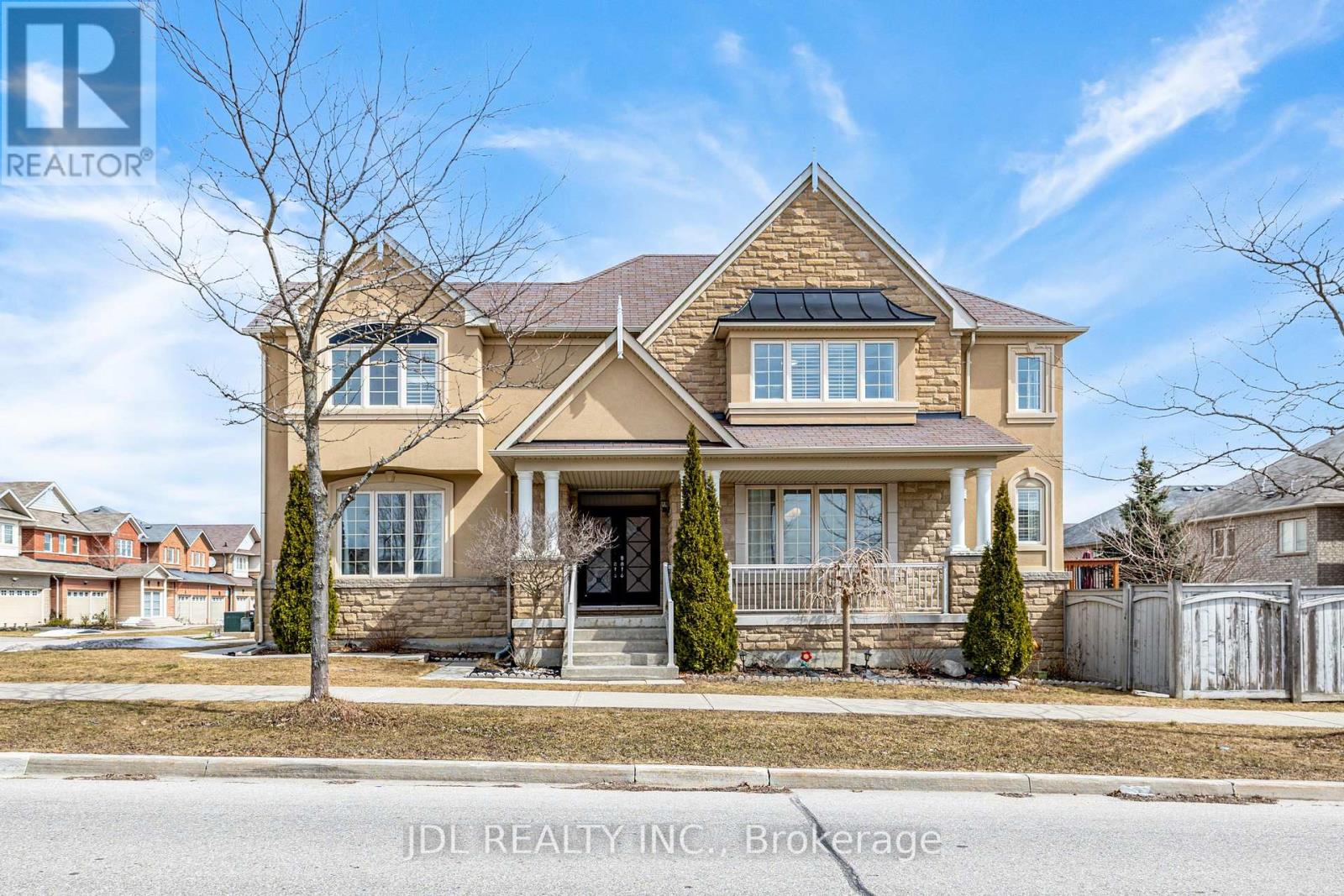3 MANSARD DRIVE - 49