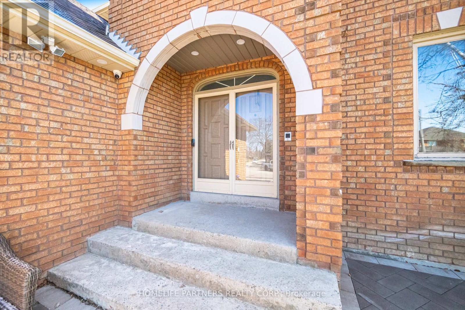 27 MARCONI AVENUE - 4