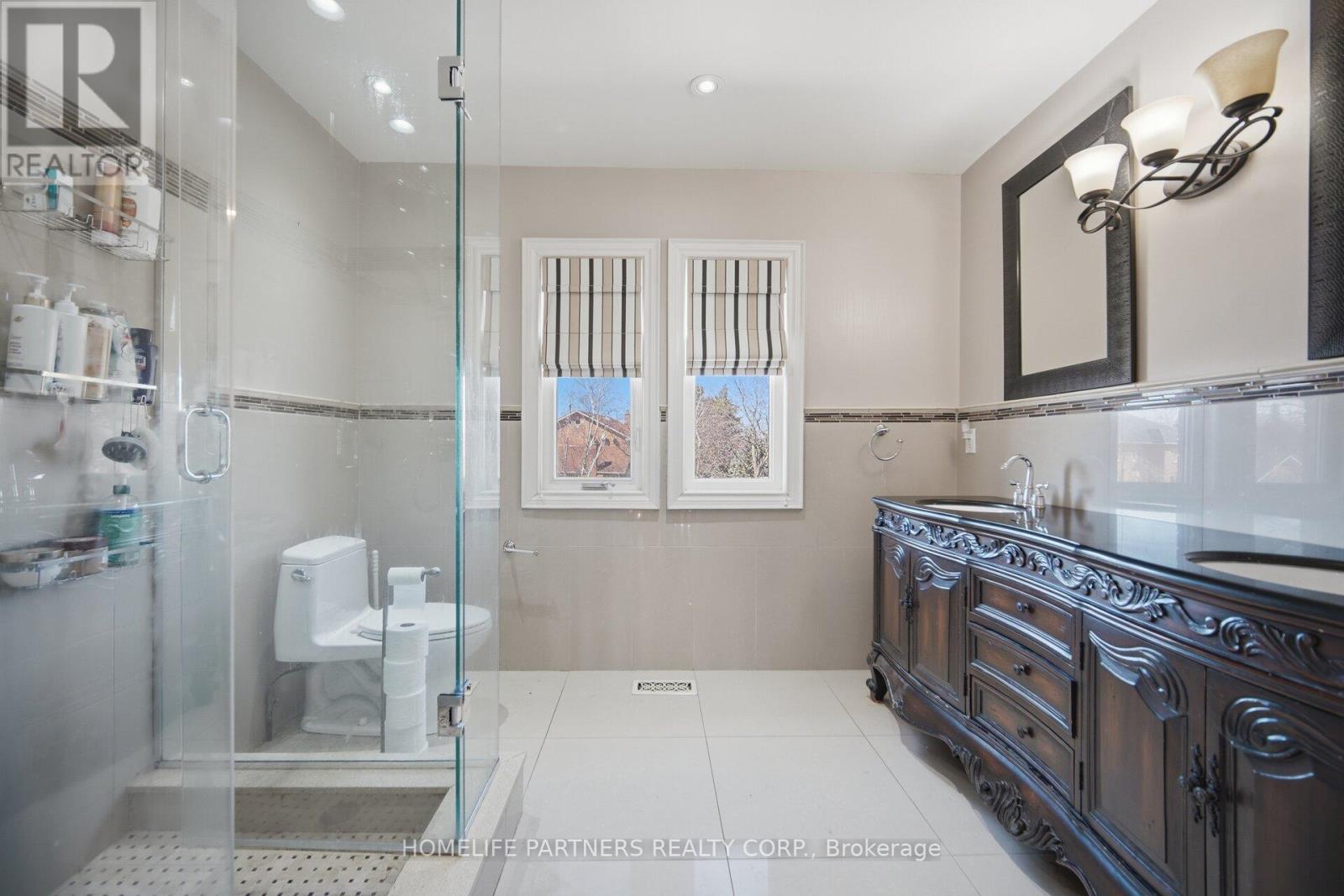 27 MARCONI AVENUE - 43