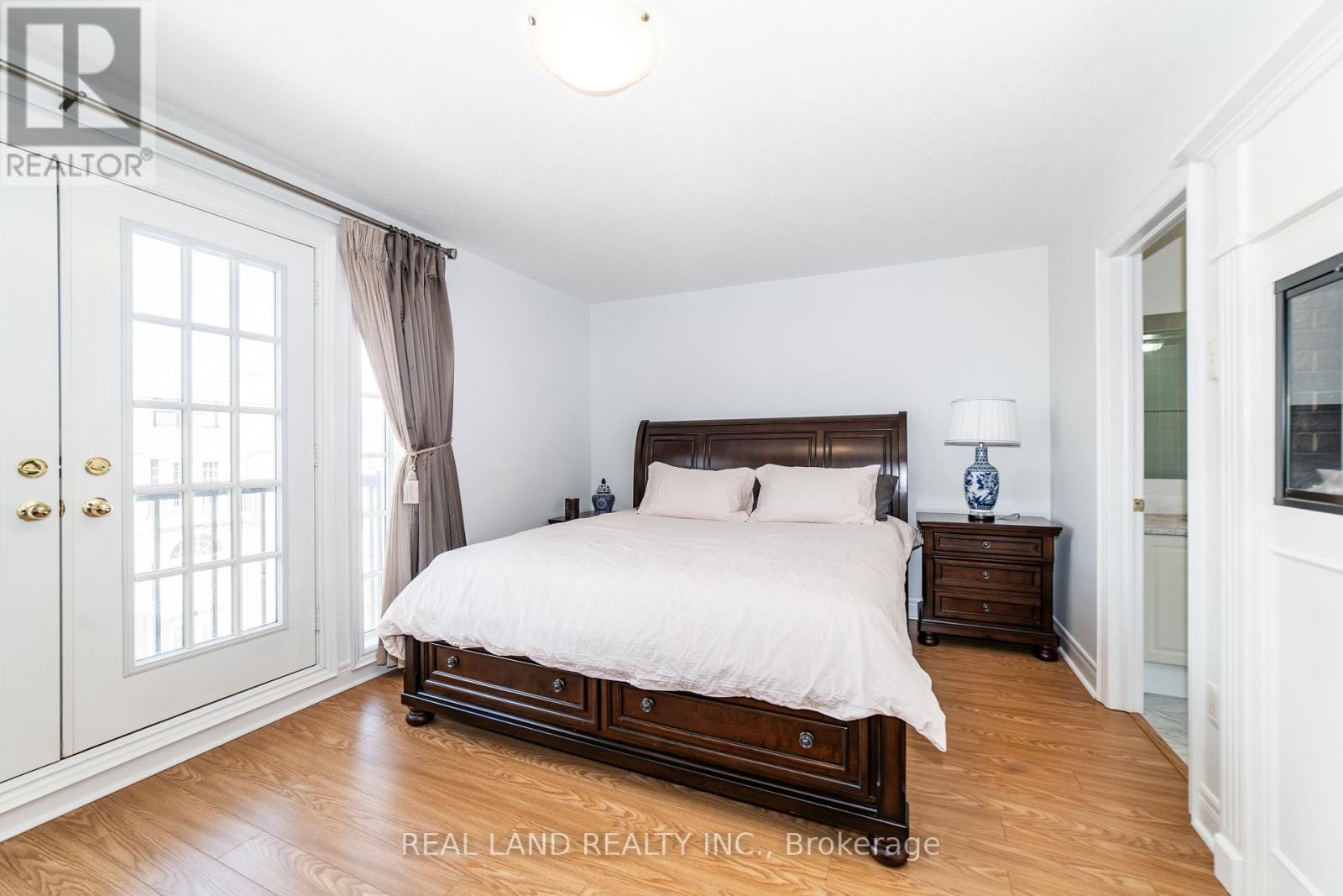 41 LORD DURHAM ROAD - 23